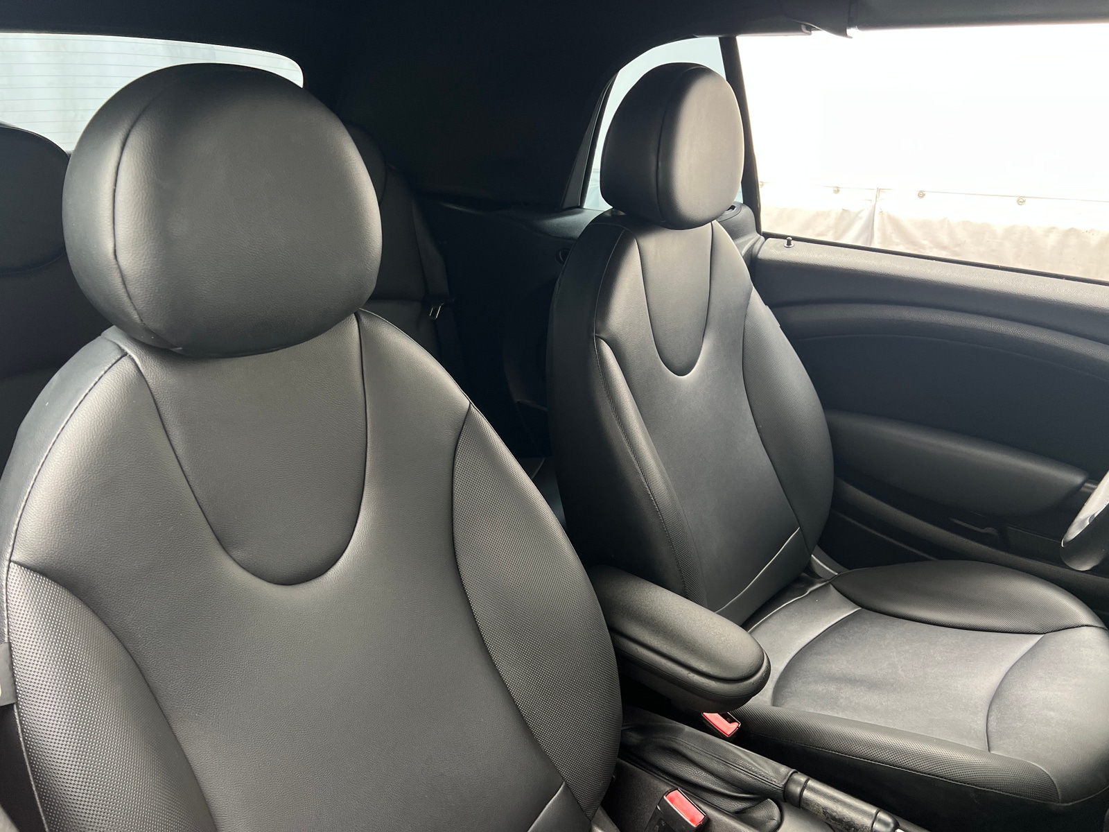 Thumbnail: 2015 MINI Cooper Convertible - 2