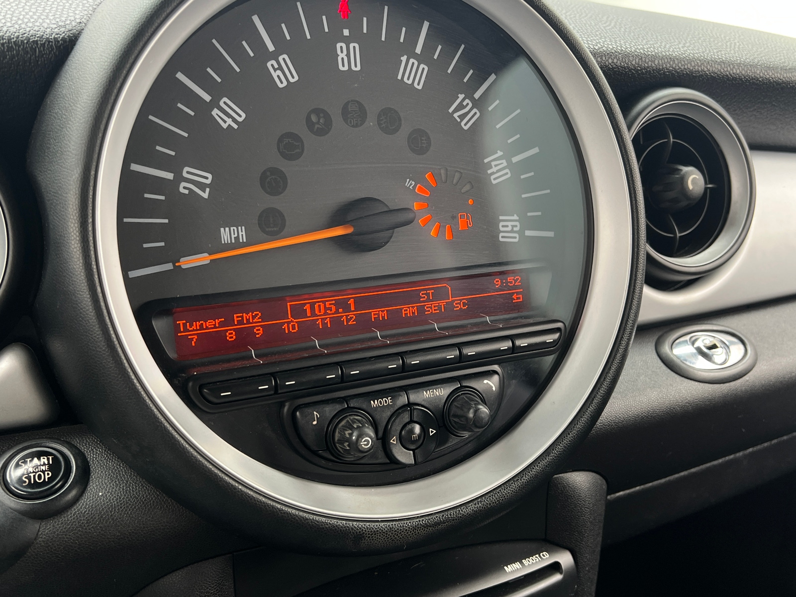 Thumbnail: 2015 MINI Cooper Convertible - 4