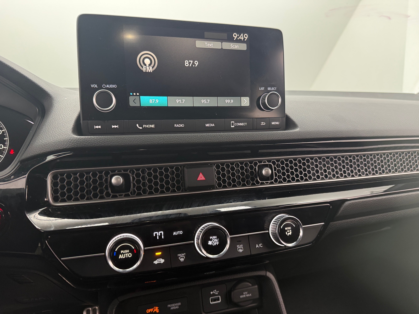 Thumbnail: 2023 Honda Civic - 4