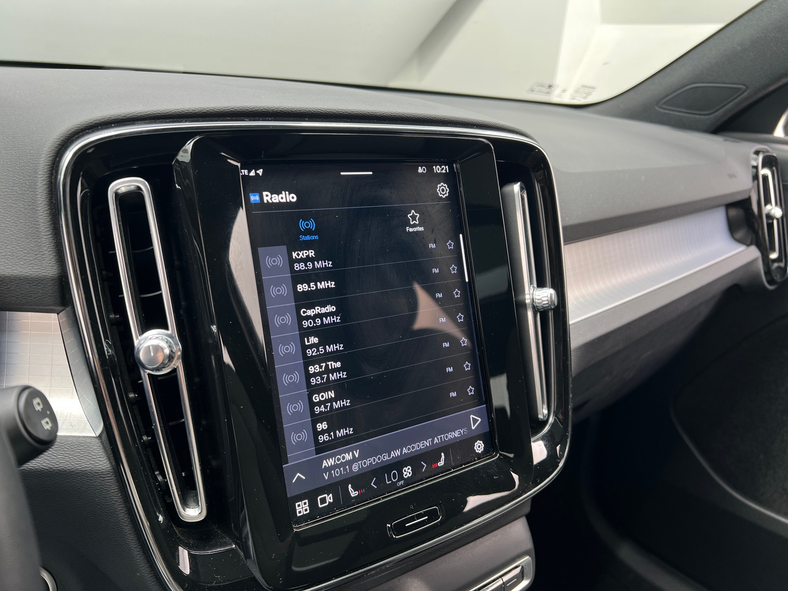 Thumbnail: 2024 Volvo XC40 - 4