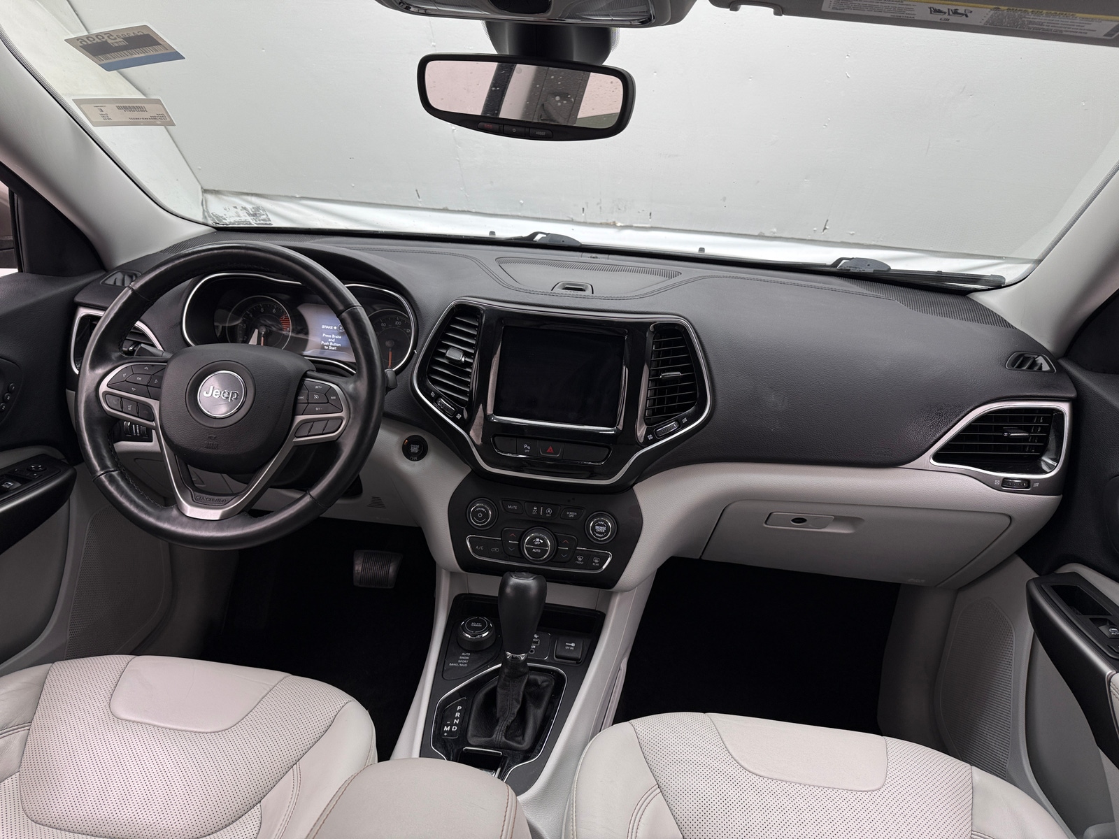 Thumbnail: 2019 Jeep Cherokee - 2