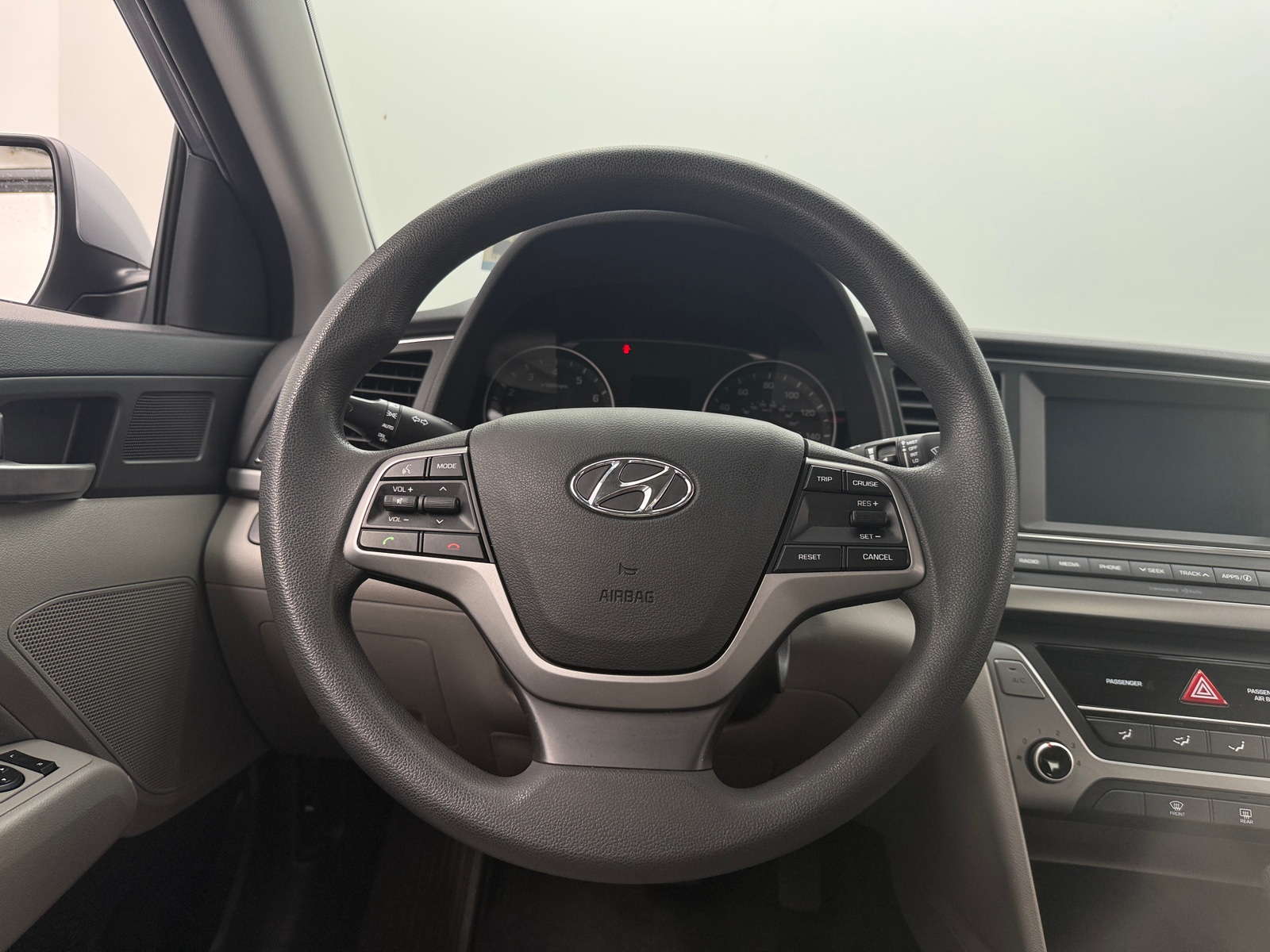 Thumbnail: 2017 Hyundai Elantra - 5