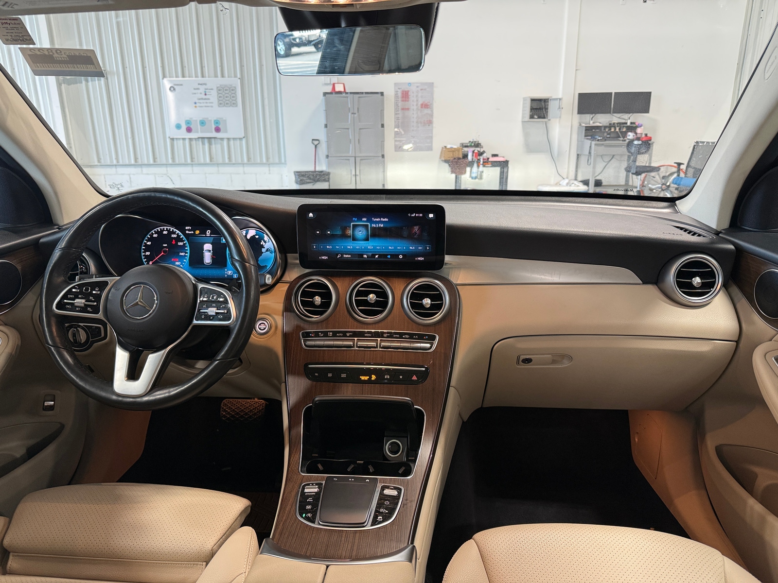 Thumbnail: 2021 Mercedes-Benz GLC - 2