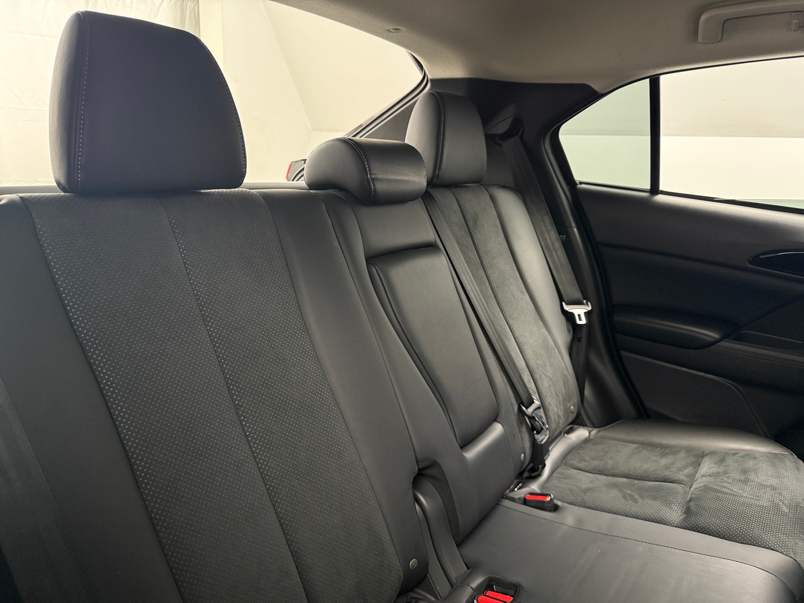 Thumbnail: 2023 Mitsubishi Eclipse Cross - 6