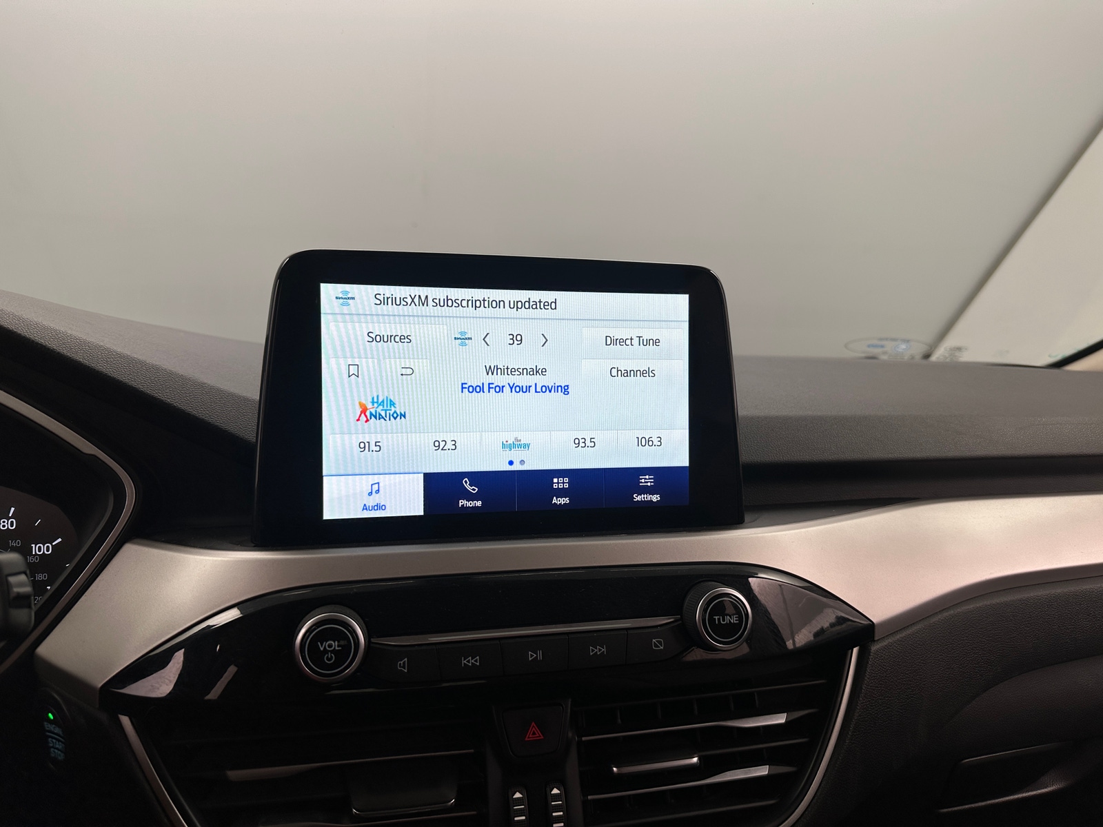 Thumbnail: 2020 Ford Escape - 4