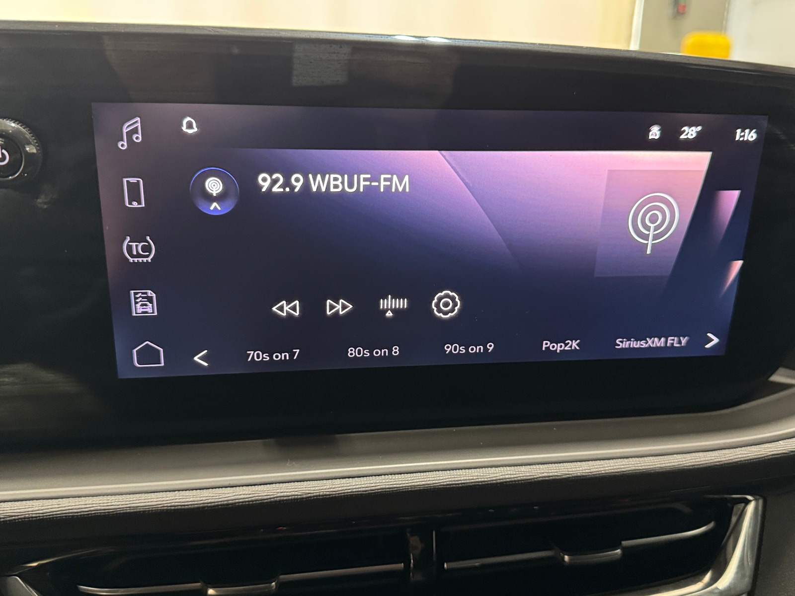 Thumbnail: 2025 Buick Envista - 3