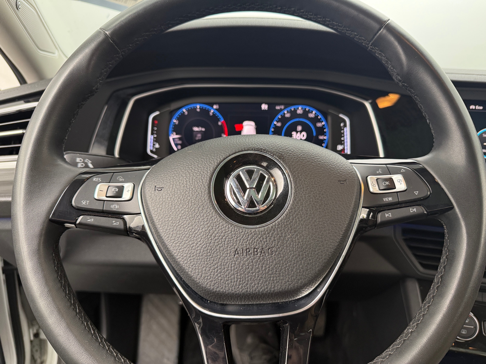 Thumbnail: 2020 Volkswagen Jetta - 4