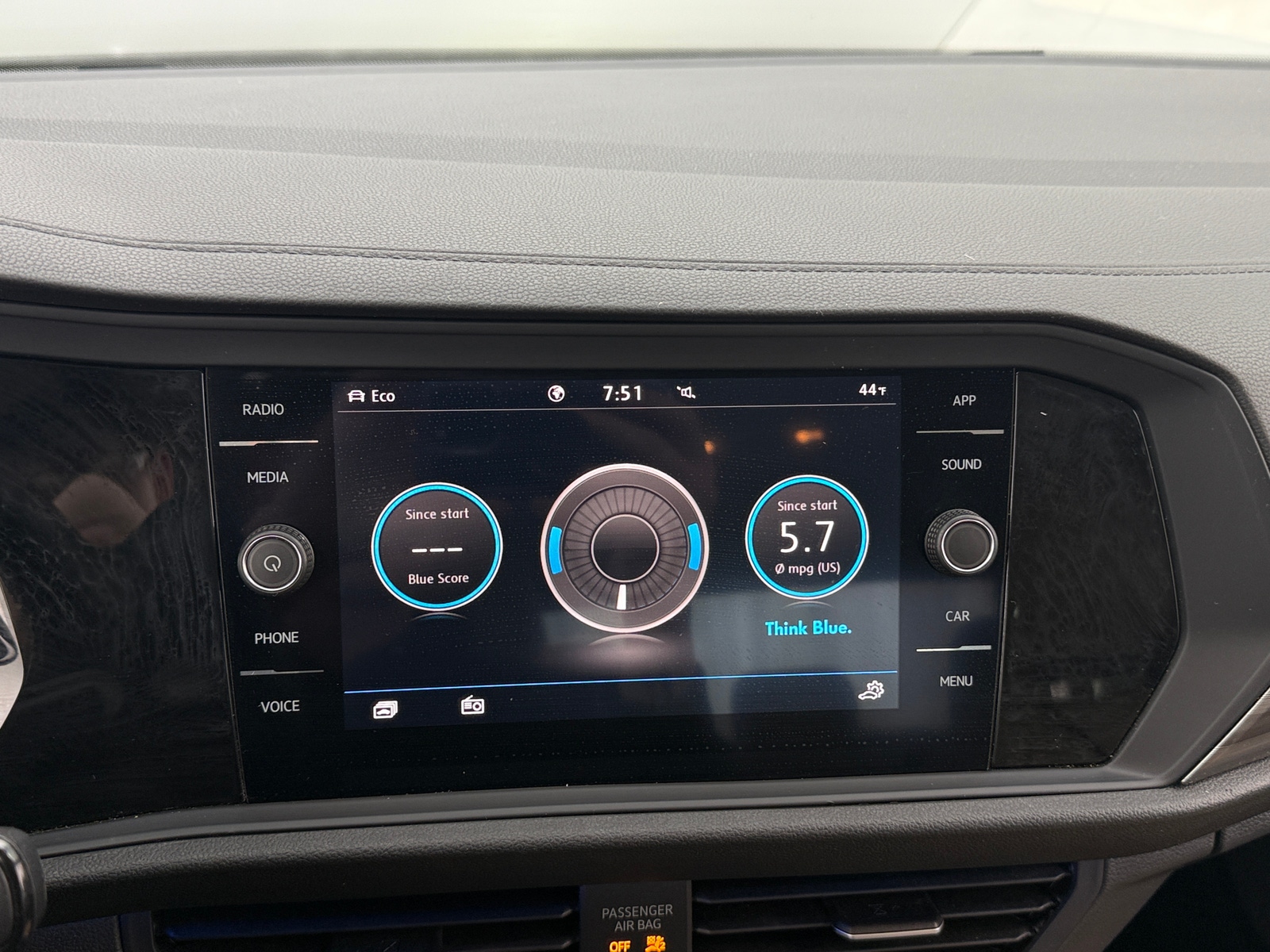 Thumbnail: 2020 Volkswagen Jetta - 3