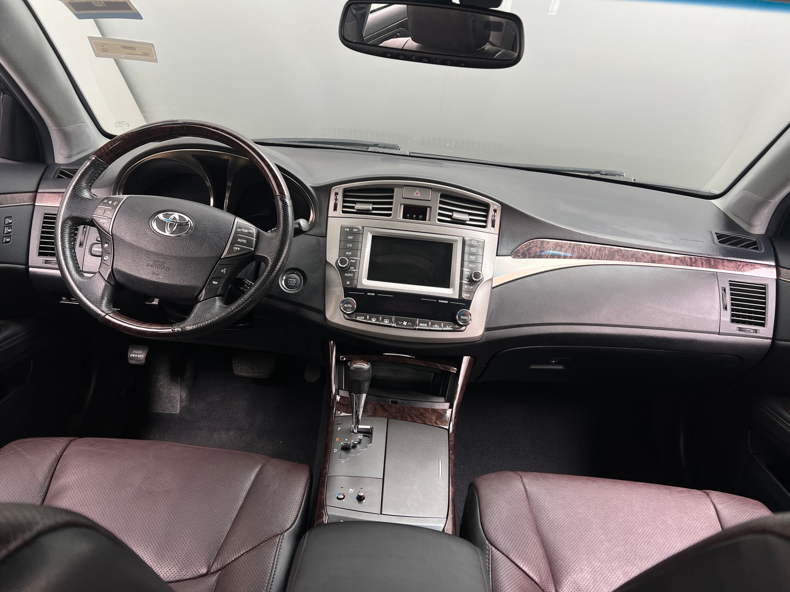 Thumbnail: 2012 Toyota Avalon - 2