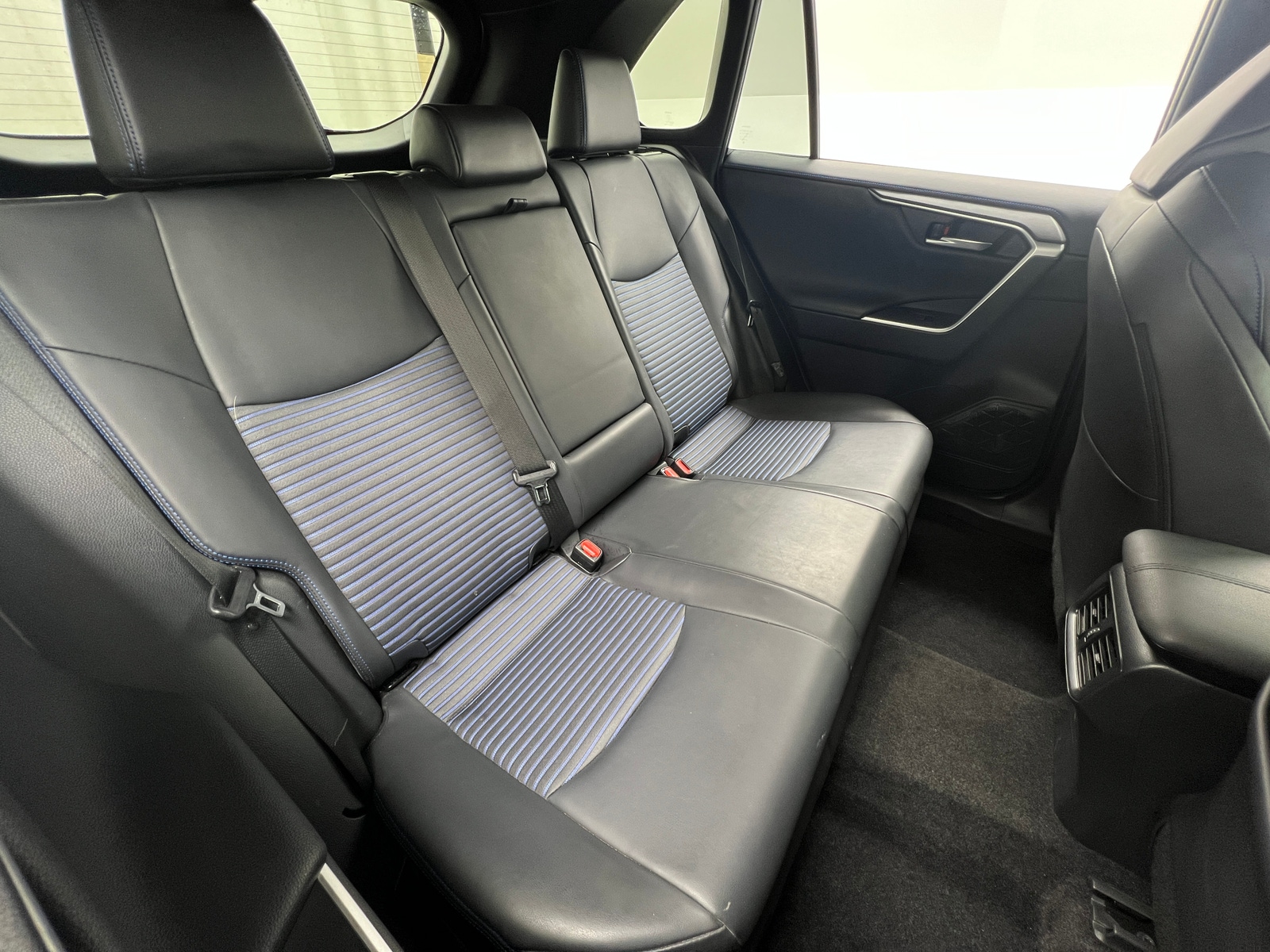 Thumbnail: 2020 Toyota RAV4 - 5