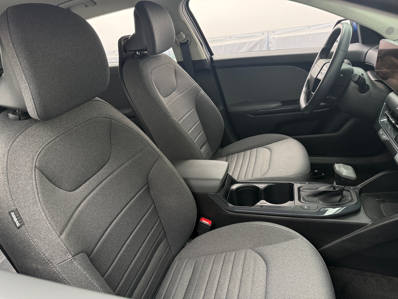 Thumbnail: 2025 Kia K4 - 2