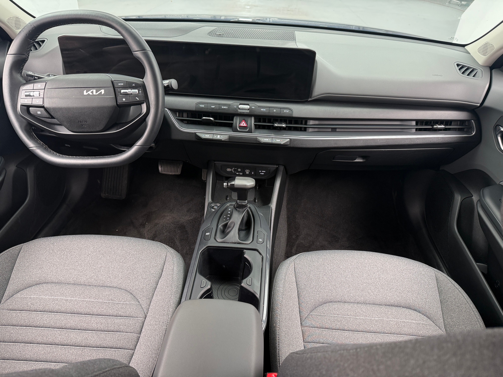 Thumbnail: 2025 Kia K4 - 3