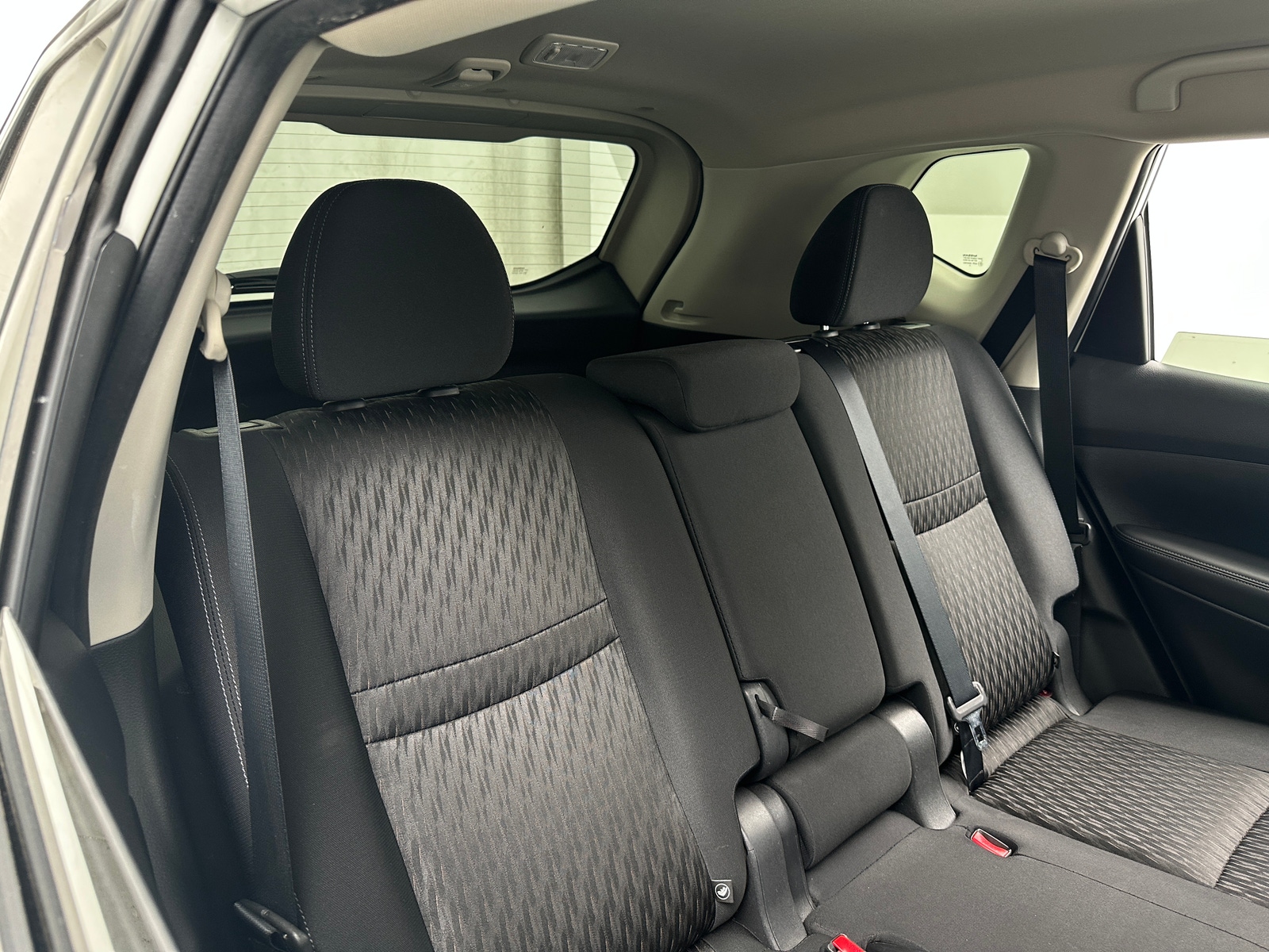 Thumbnail: 2017 Nissan Rogue - 6