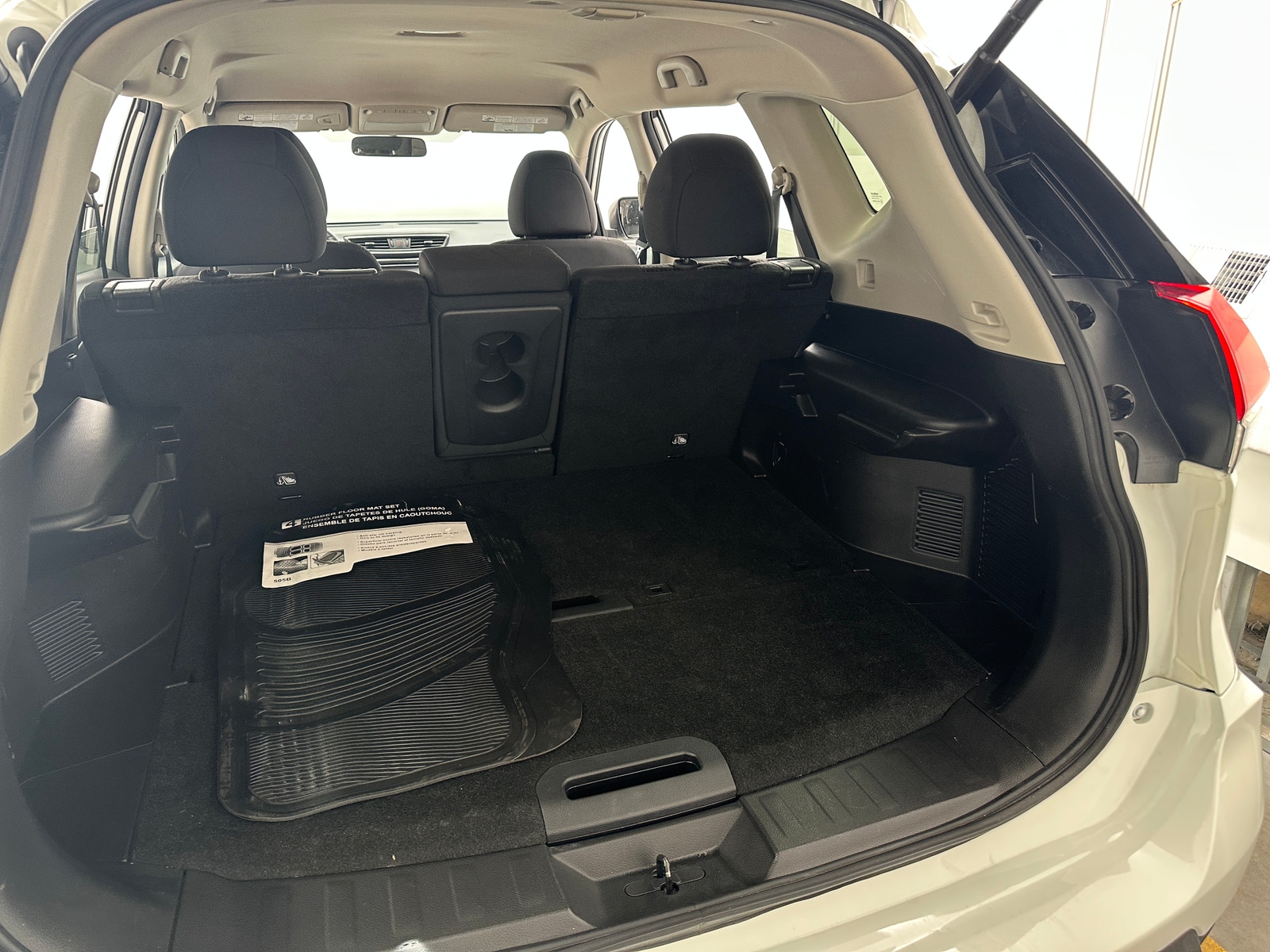 Thumbnail: 2017 Nissan Rogue - 7