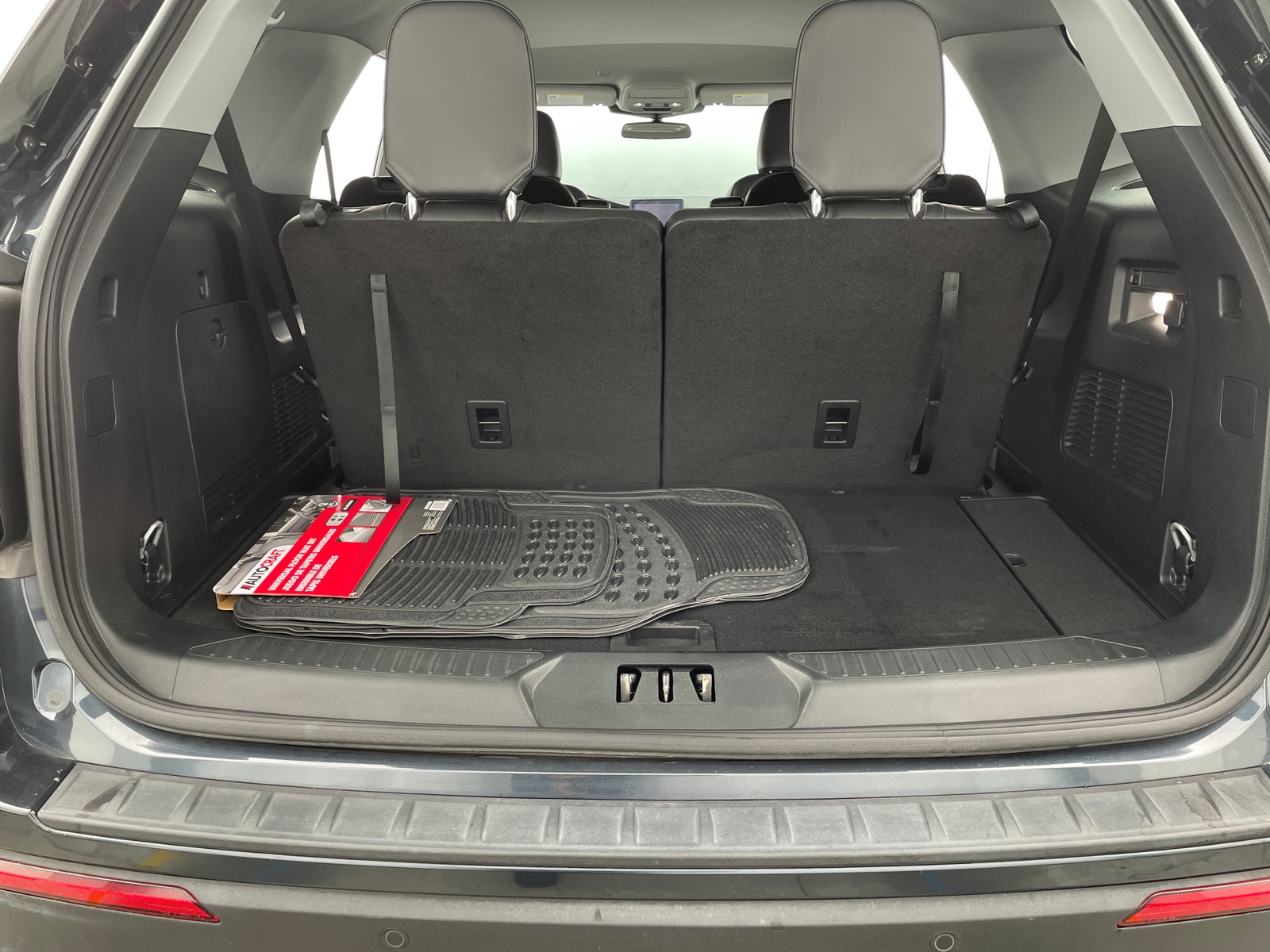 Thumbnail: 2023 Ford Explorer - 7