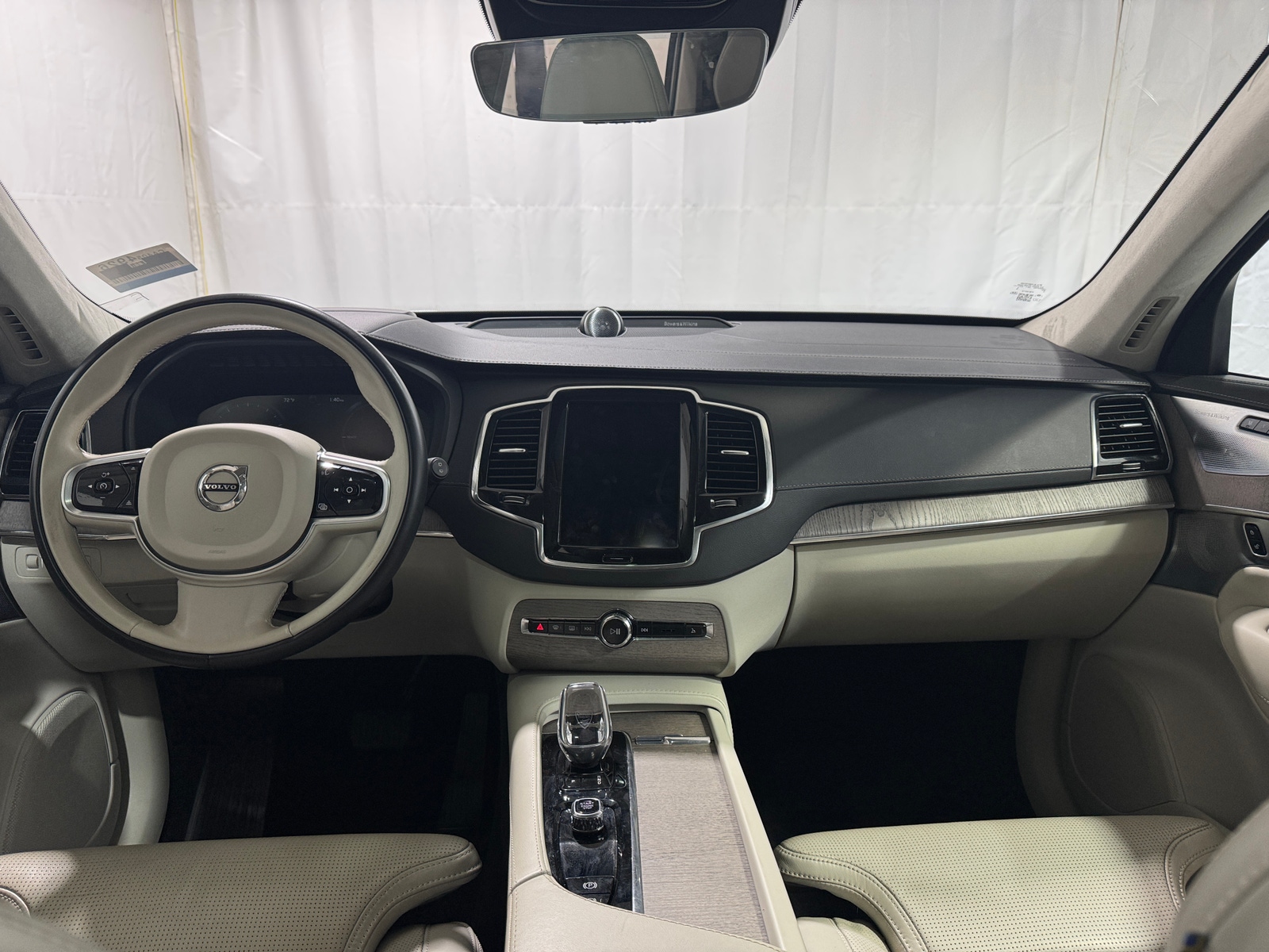 Thumbnail: 2022 Volvo XC90 - 2