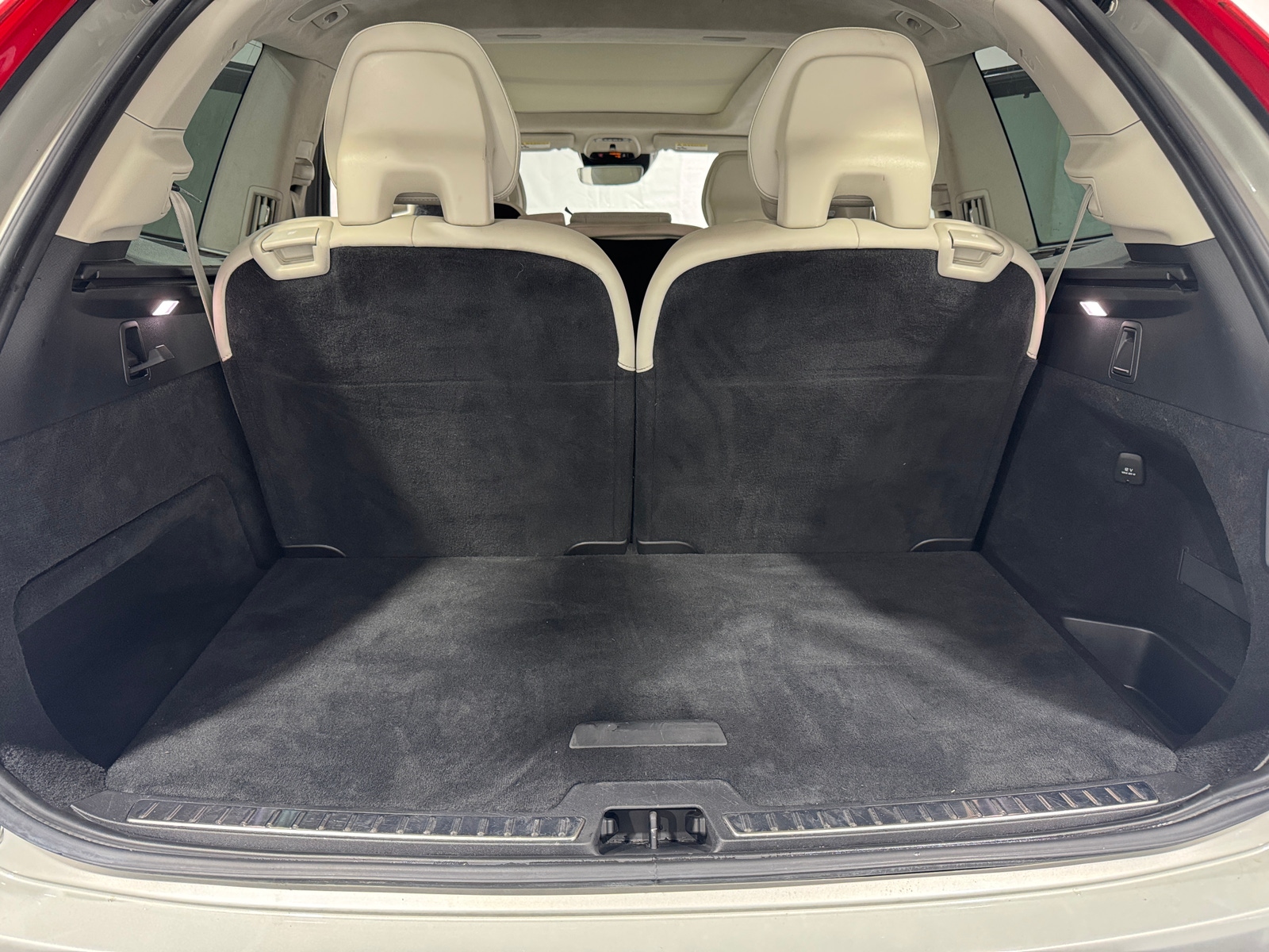 Thumbnail: 2022 Volvo XC90 - 6