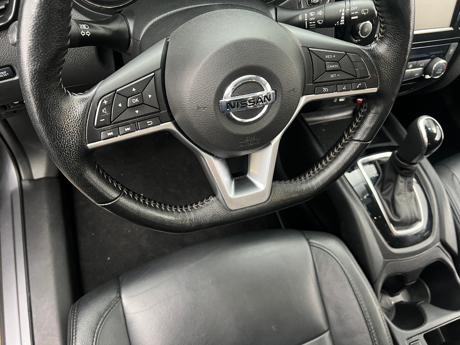 Thumbnail: 2022 Nissan Rogue Sport - 5