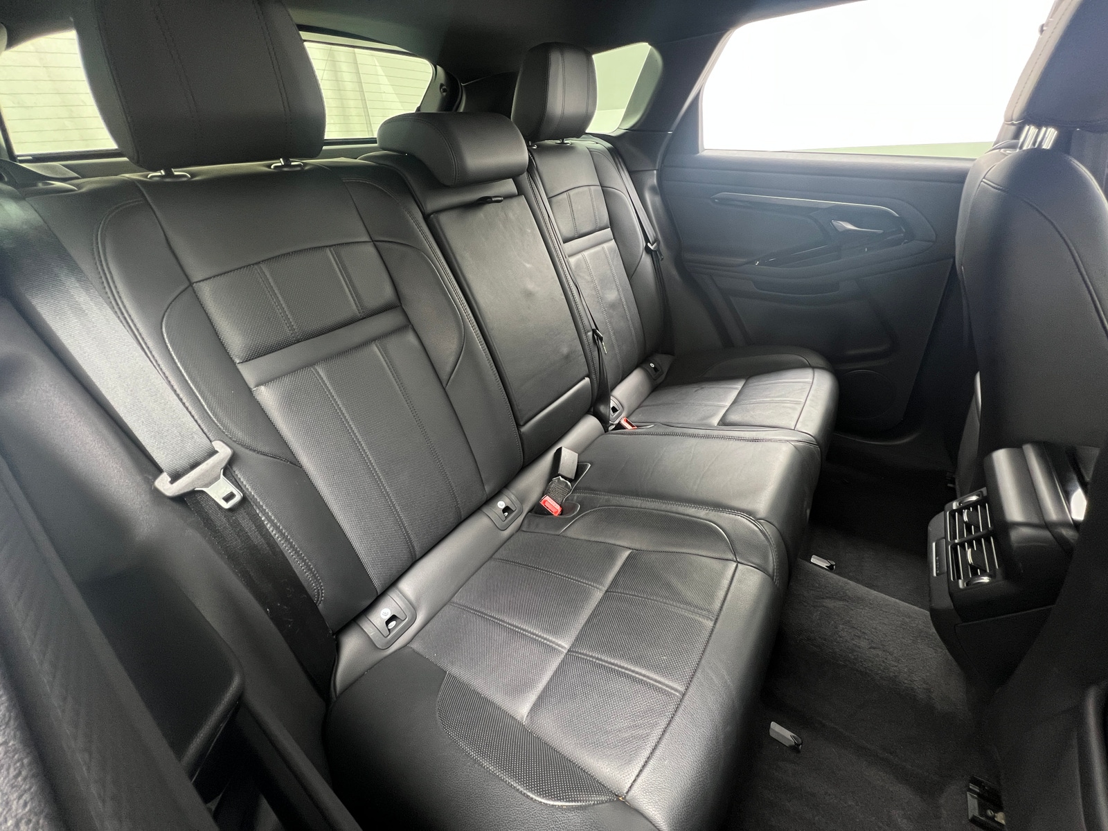 Thumbnail: 2021 Land Rover Range Rover Evoque - 5