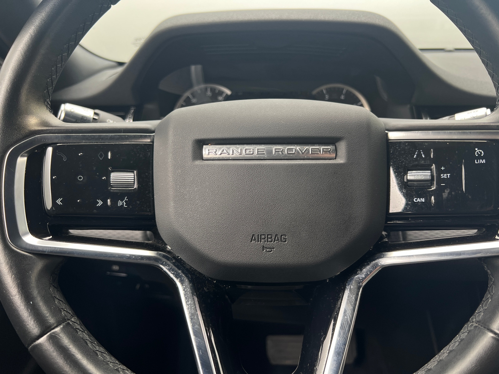 Thumbnail: 2021 Land Rover Range Rover Evoque - 4