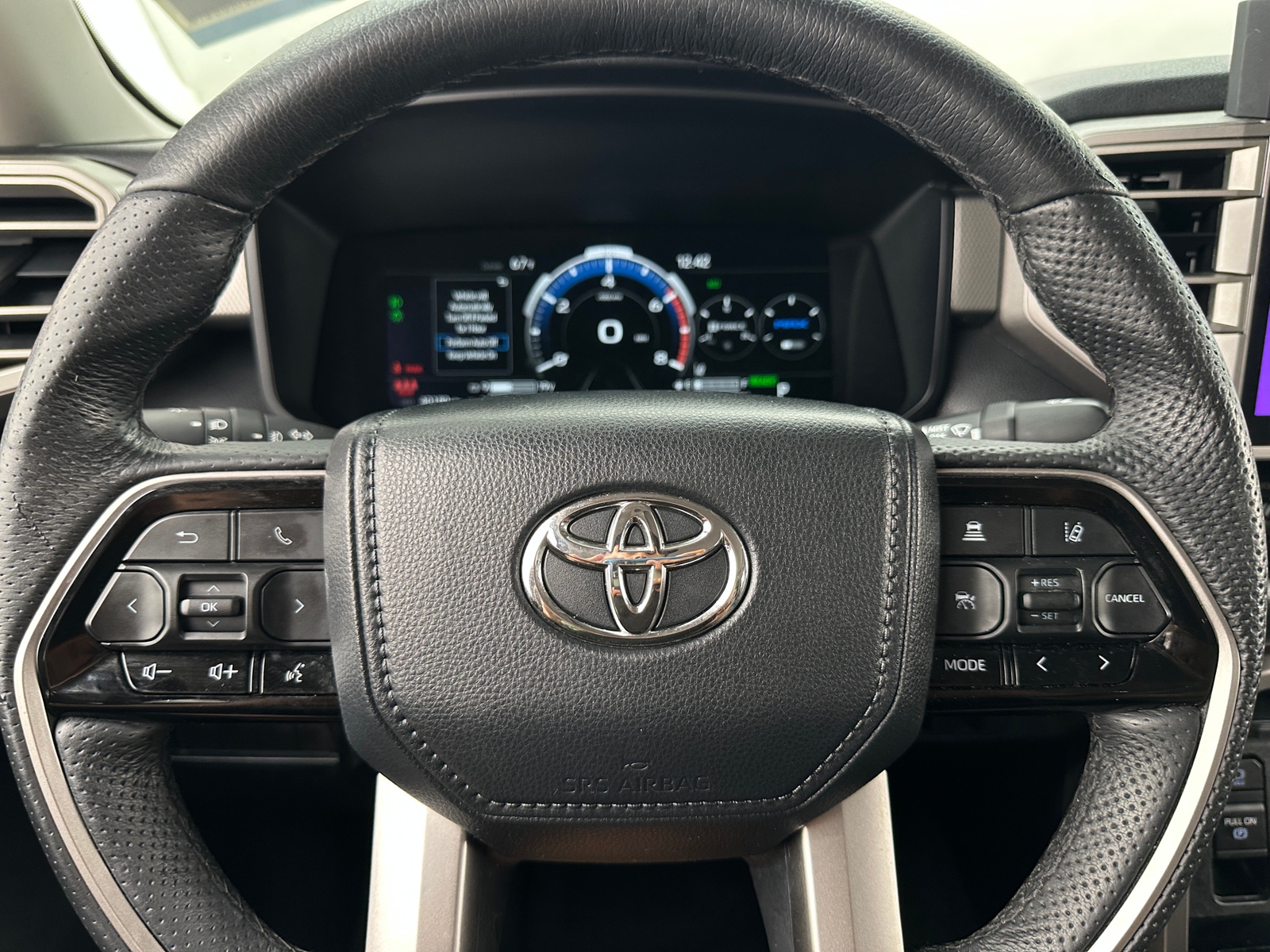 Thumbnail: 2022 Toyota Tundra - 4