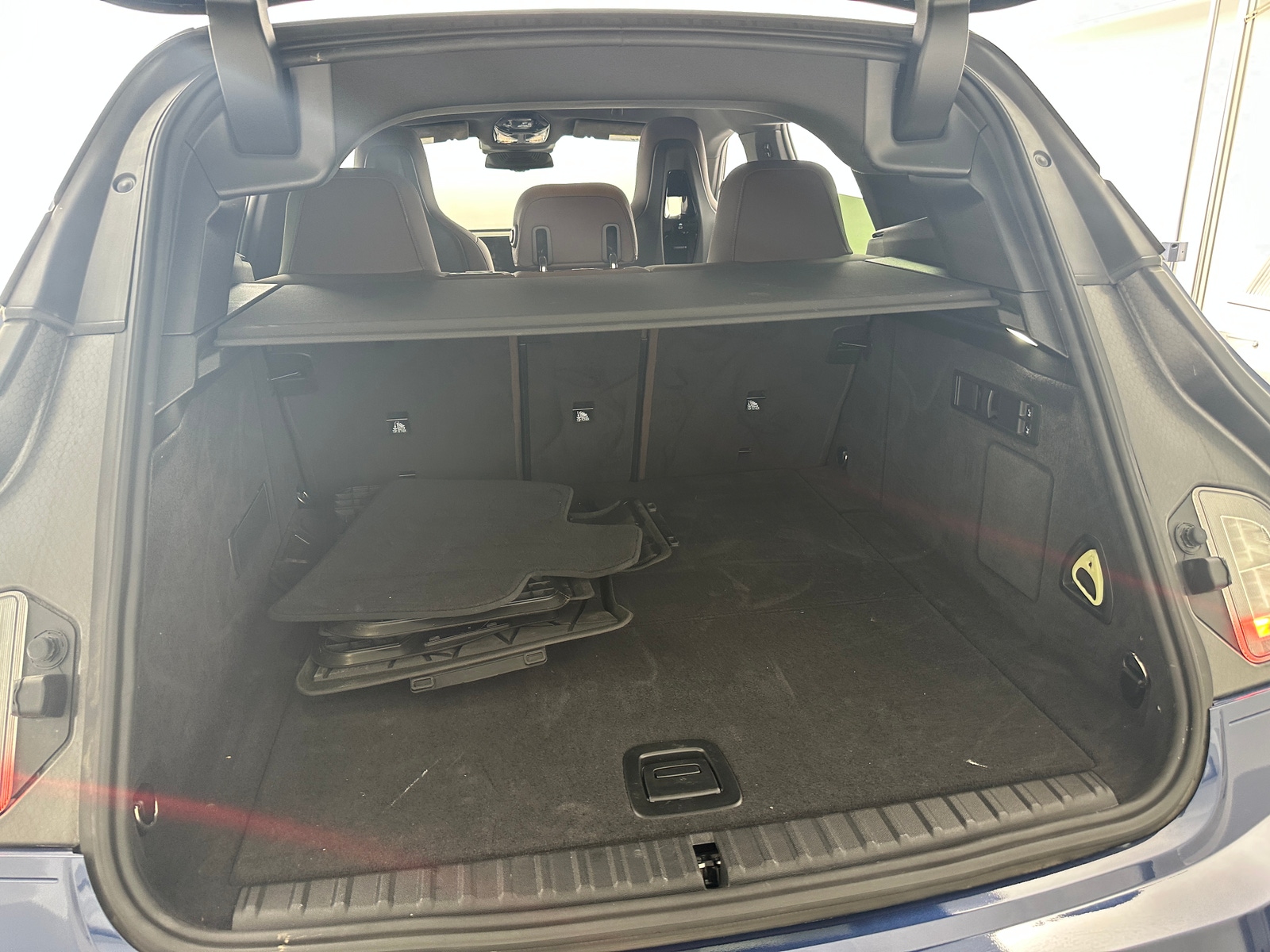 Thumbnail: 2025 BMW iX - 6