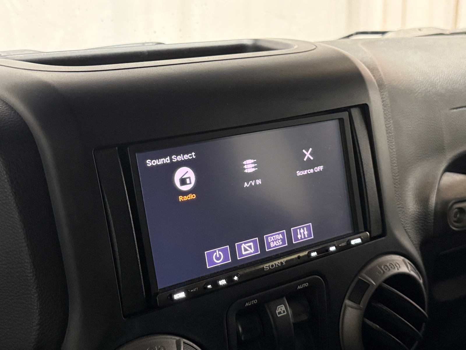 Thumbnail: 2017 Jeep Wrangler - 4