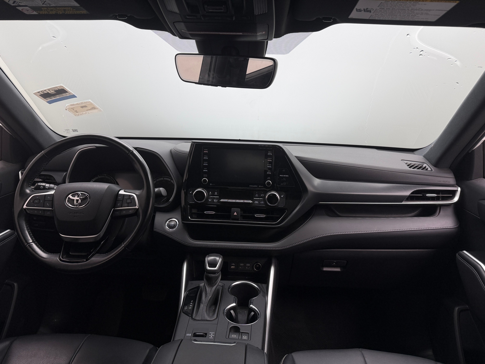 Thumbnail: 2022 Toyota Highlander - 2