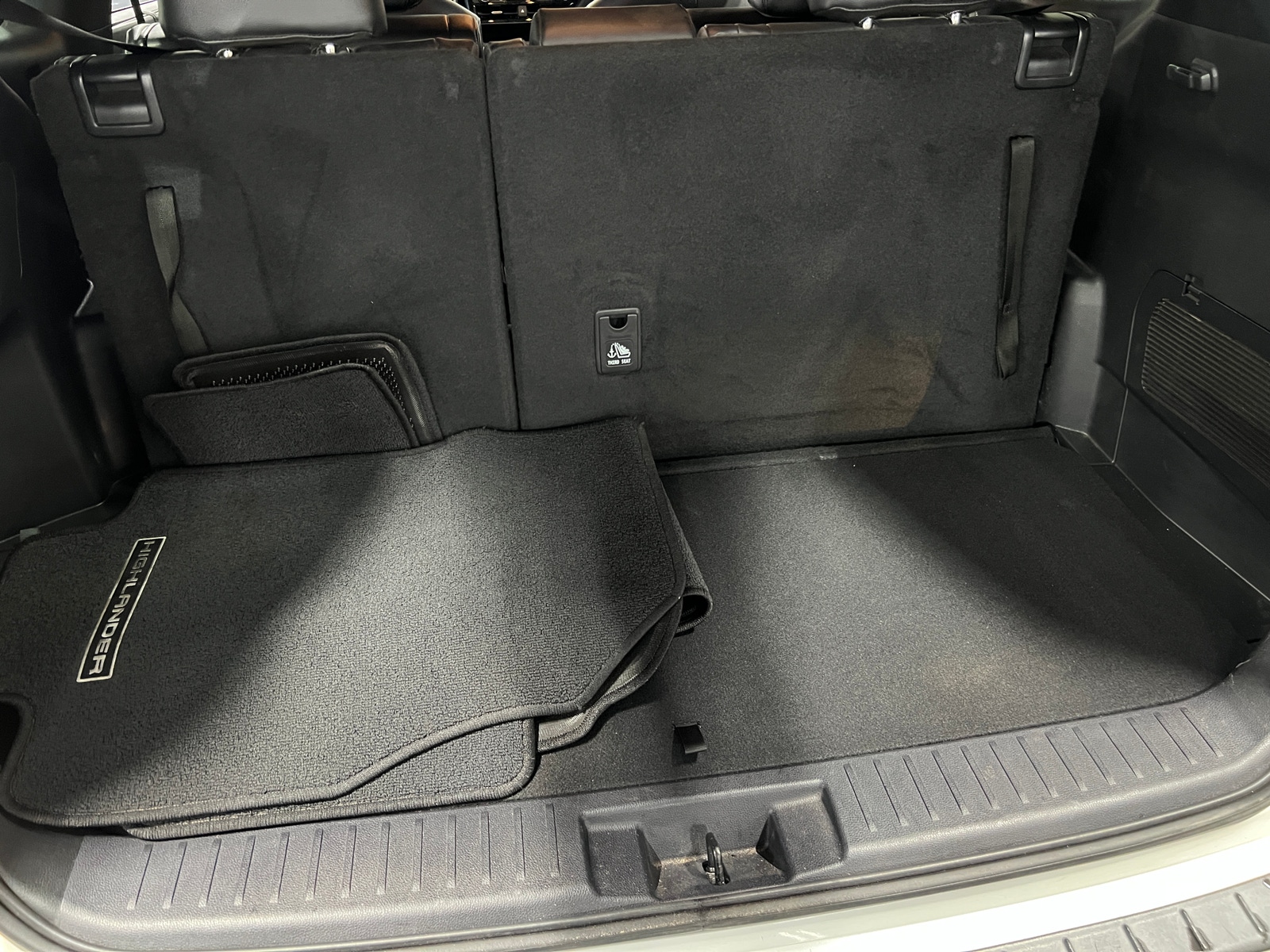 Thumbnail: 2022 Toyota Highlander - 6