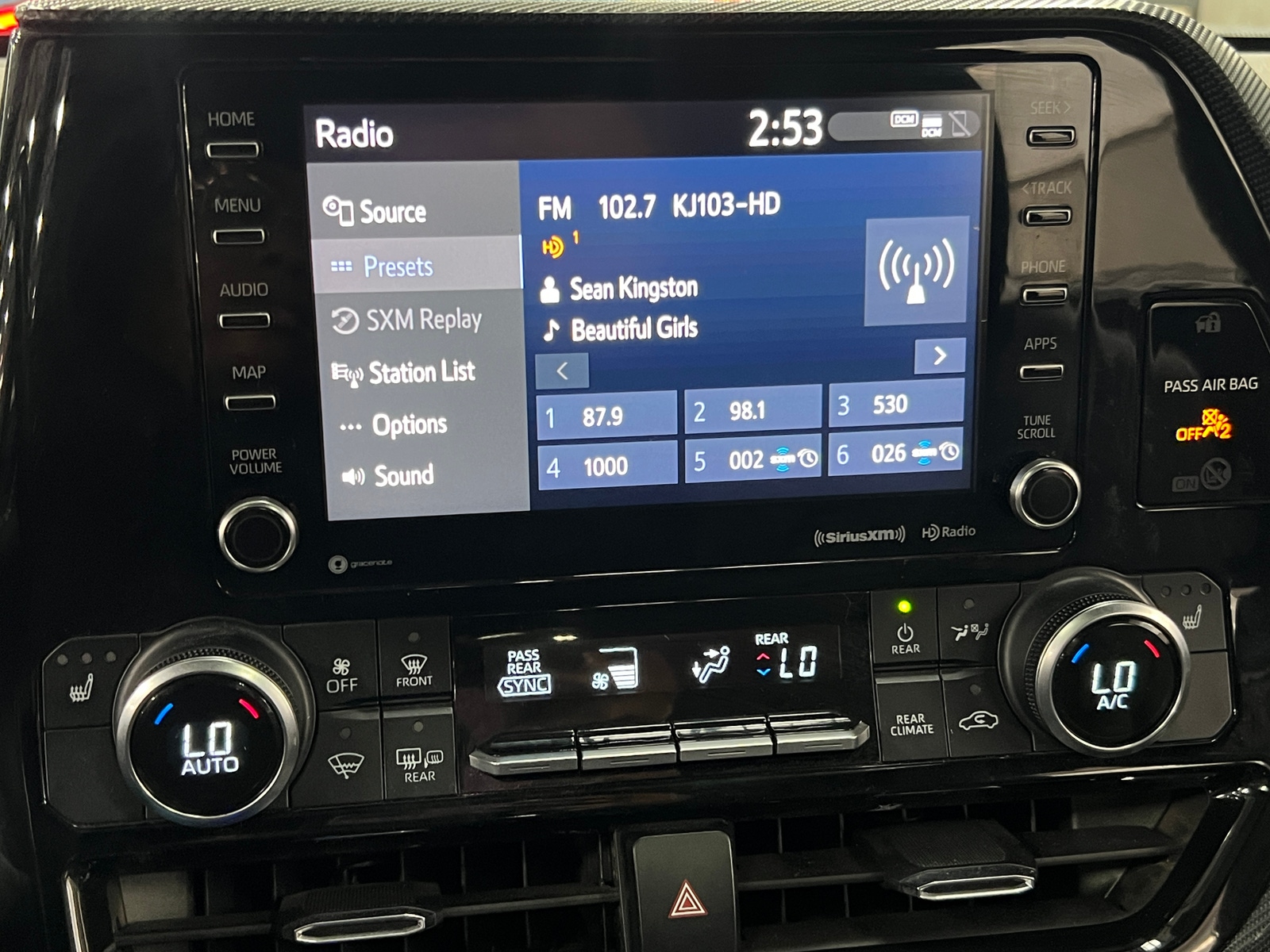 Thumbnail: 2022 Toyota Highlander - 3