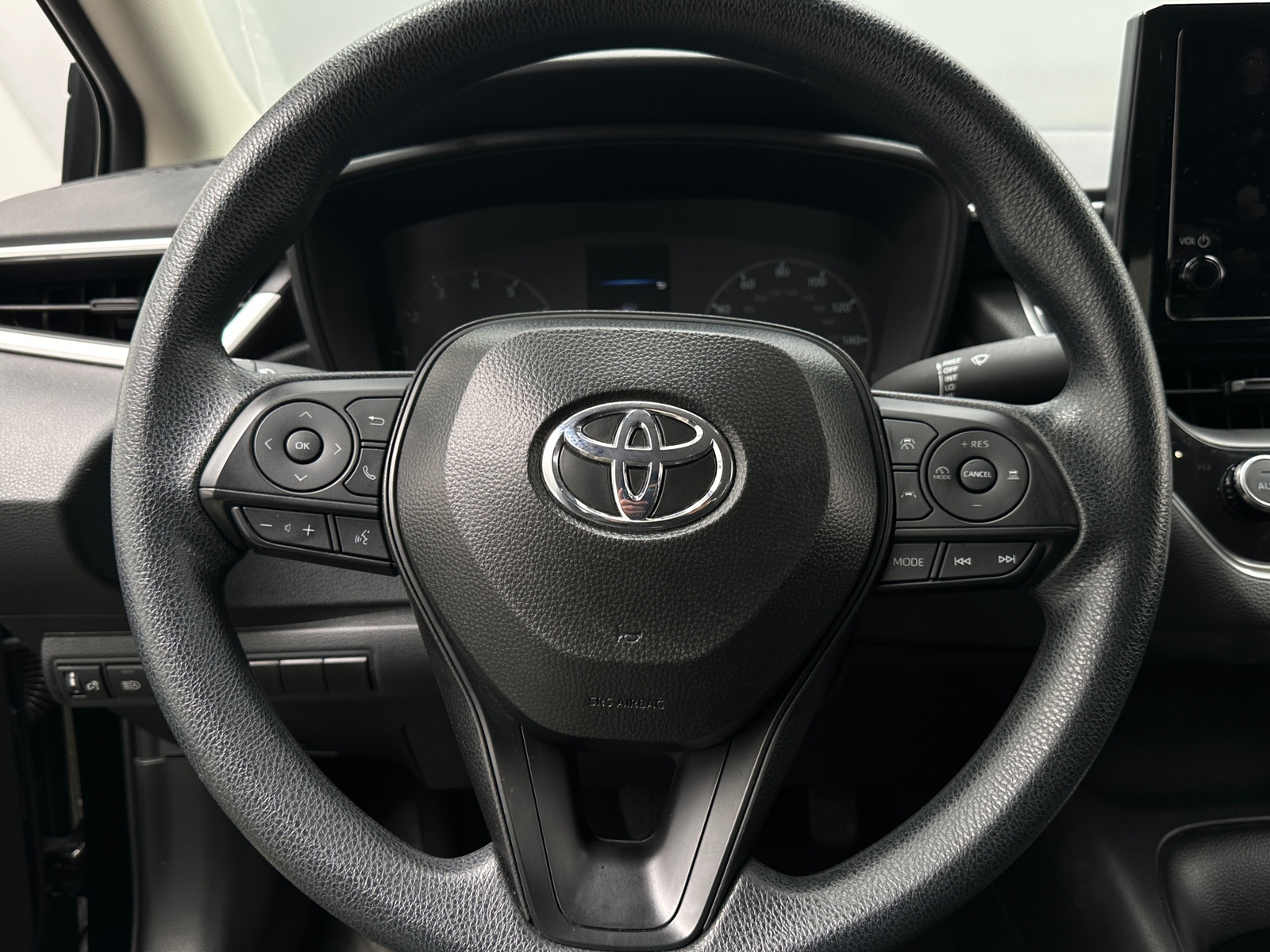 Thumbnail: 2025 Toyota Corolla - 5