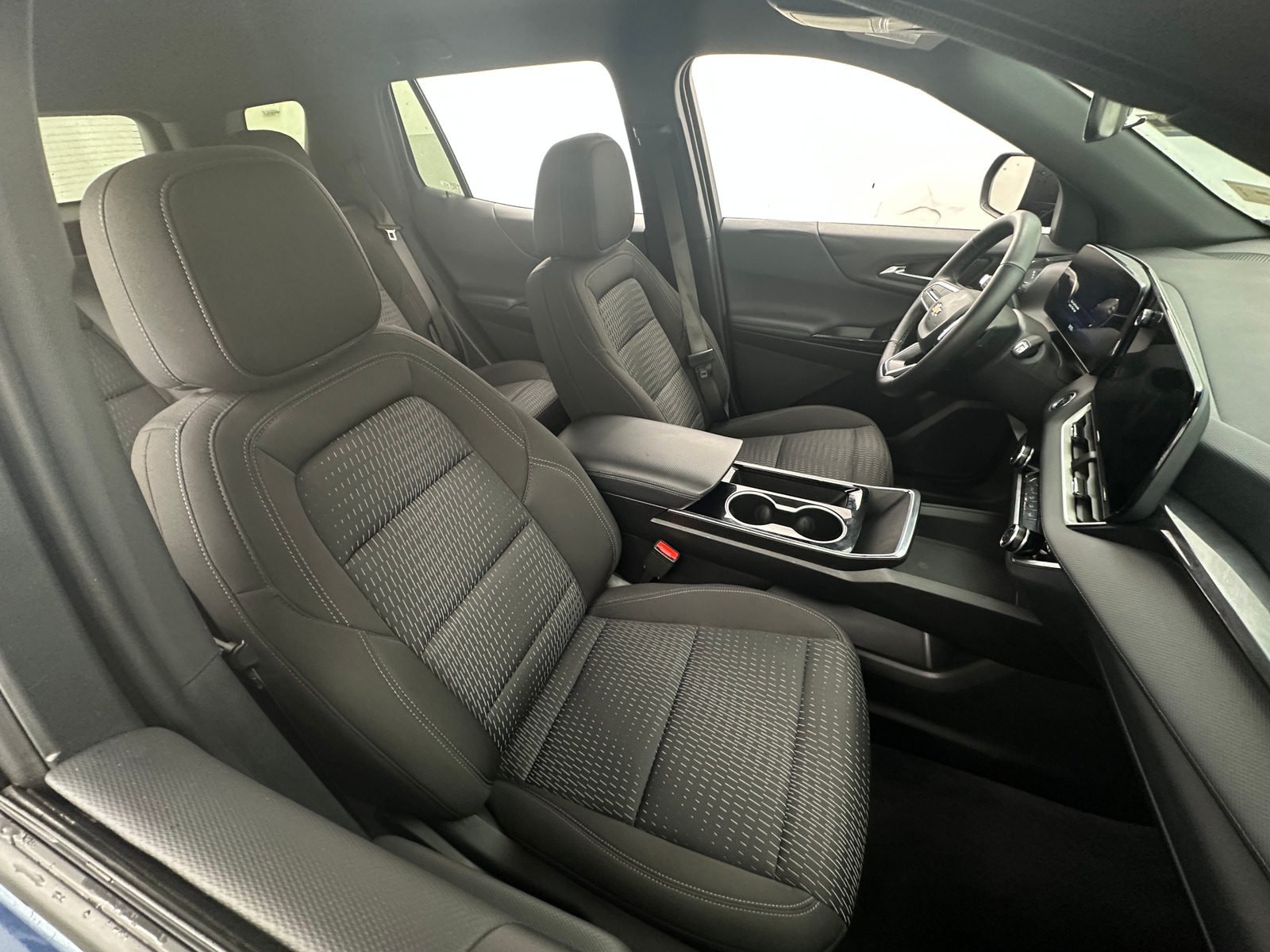 Thumbnail: 2025 Chevrolet Equinox - 2