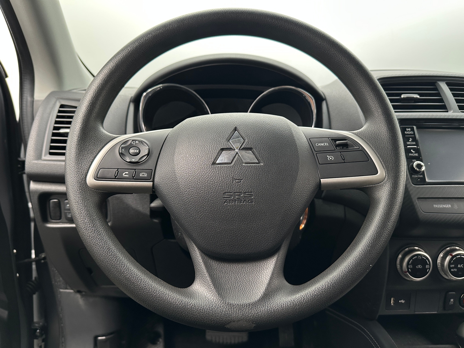 Thumbnail: 2024 Mitsubishi Outlander Sport - 5