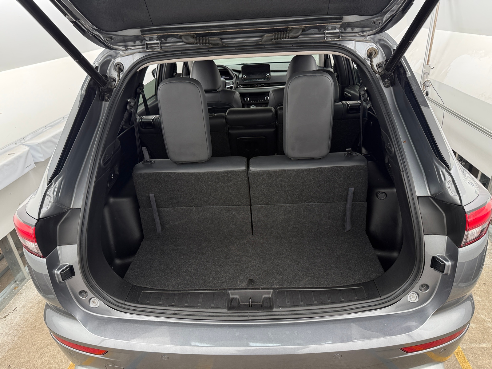 Thumbnail: 2024 Mitsubishi Outlander - 6