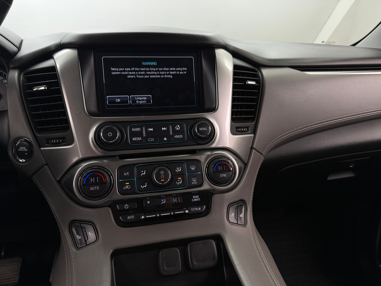 Thumbnail: 2020 Chevrolet Suburban - 3