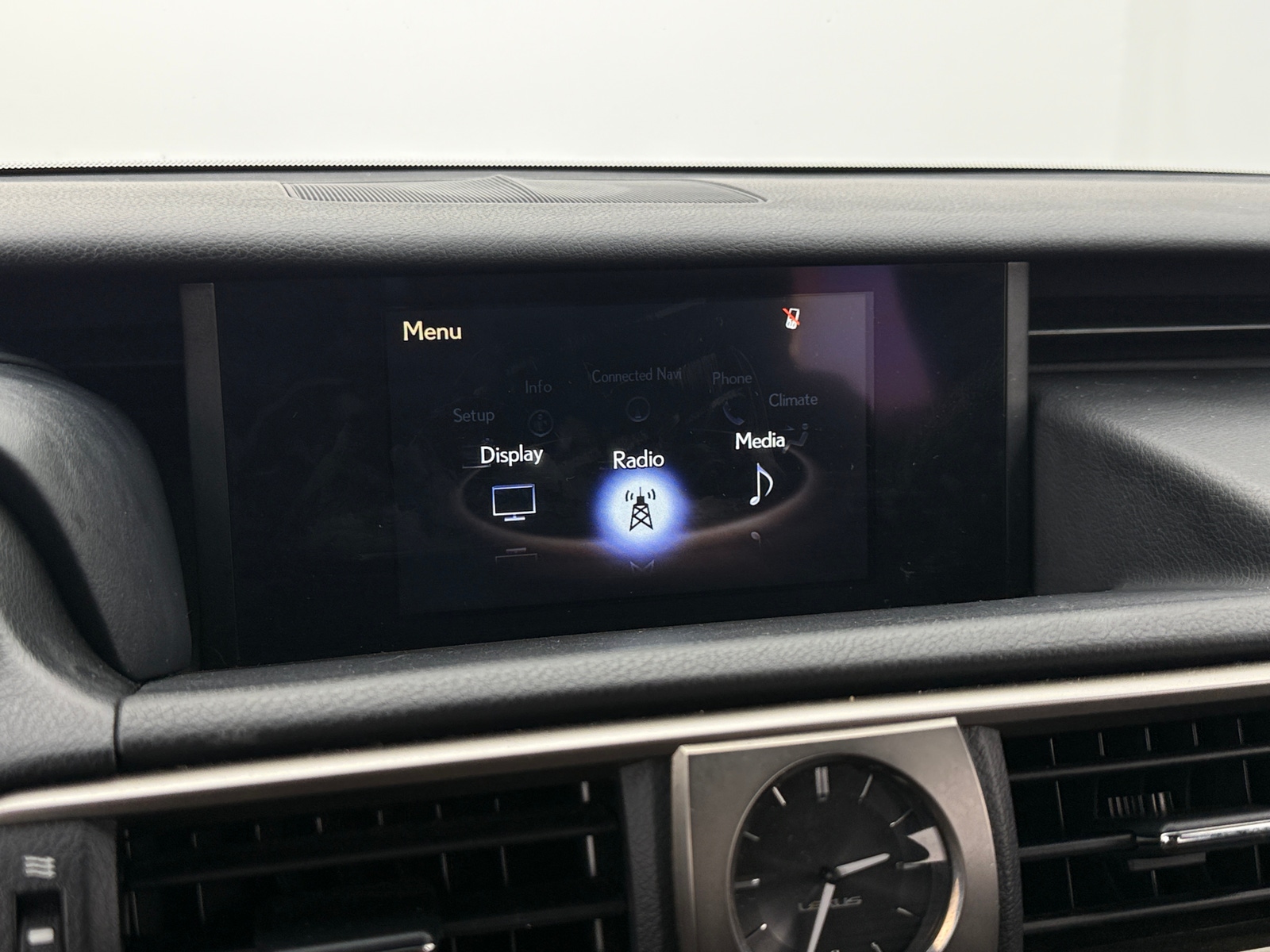 Thumbnail: 2020 Lexus IS - 3