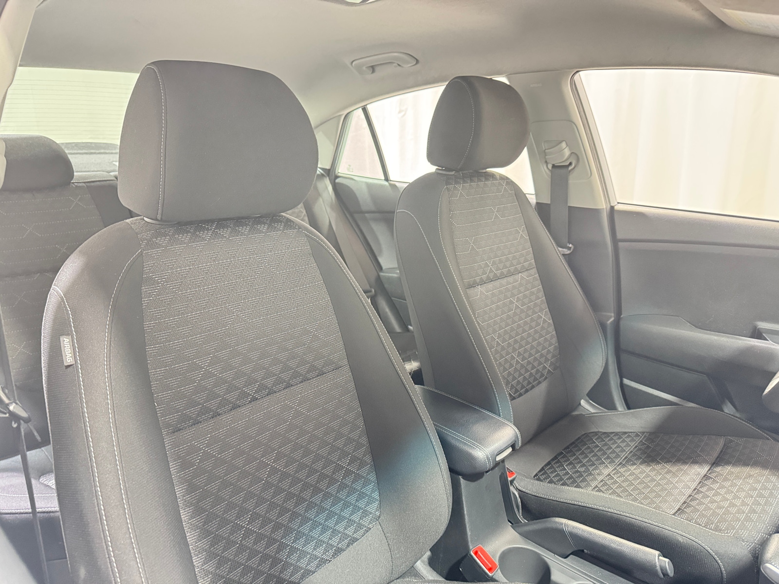 Thumbnail: 2018 Kia Rio - 2