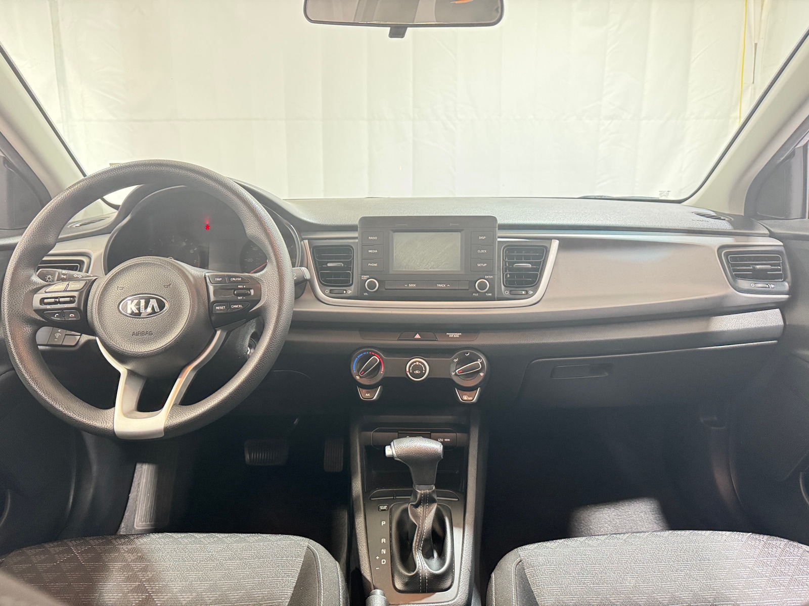 Thumbnail: 2018 Kia Rio - 3