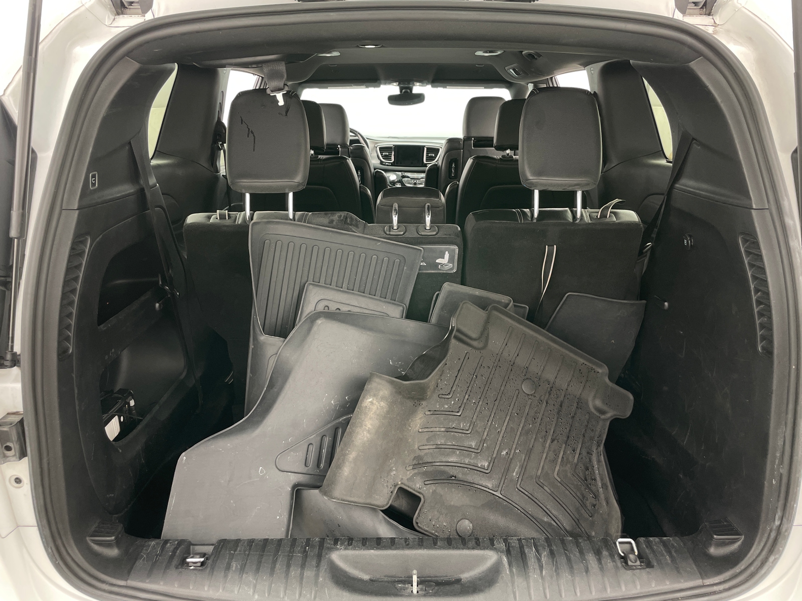 Thumbnail: 2020 Chrysler Pacifica - 6