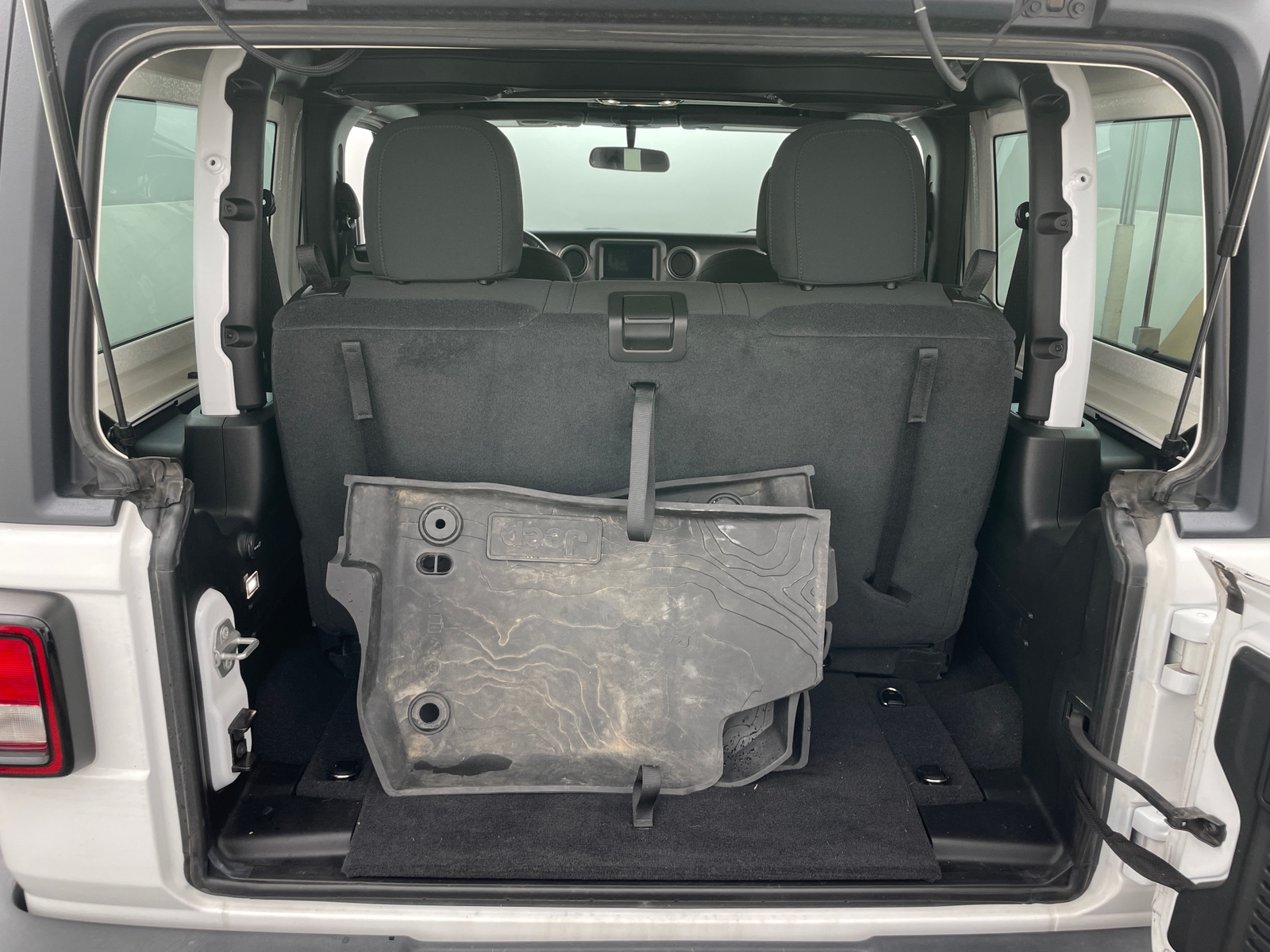 Thumbnail: 2021 Jeep Wrangler - 7