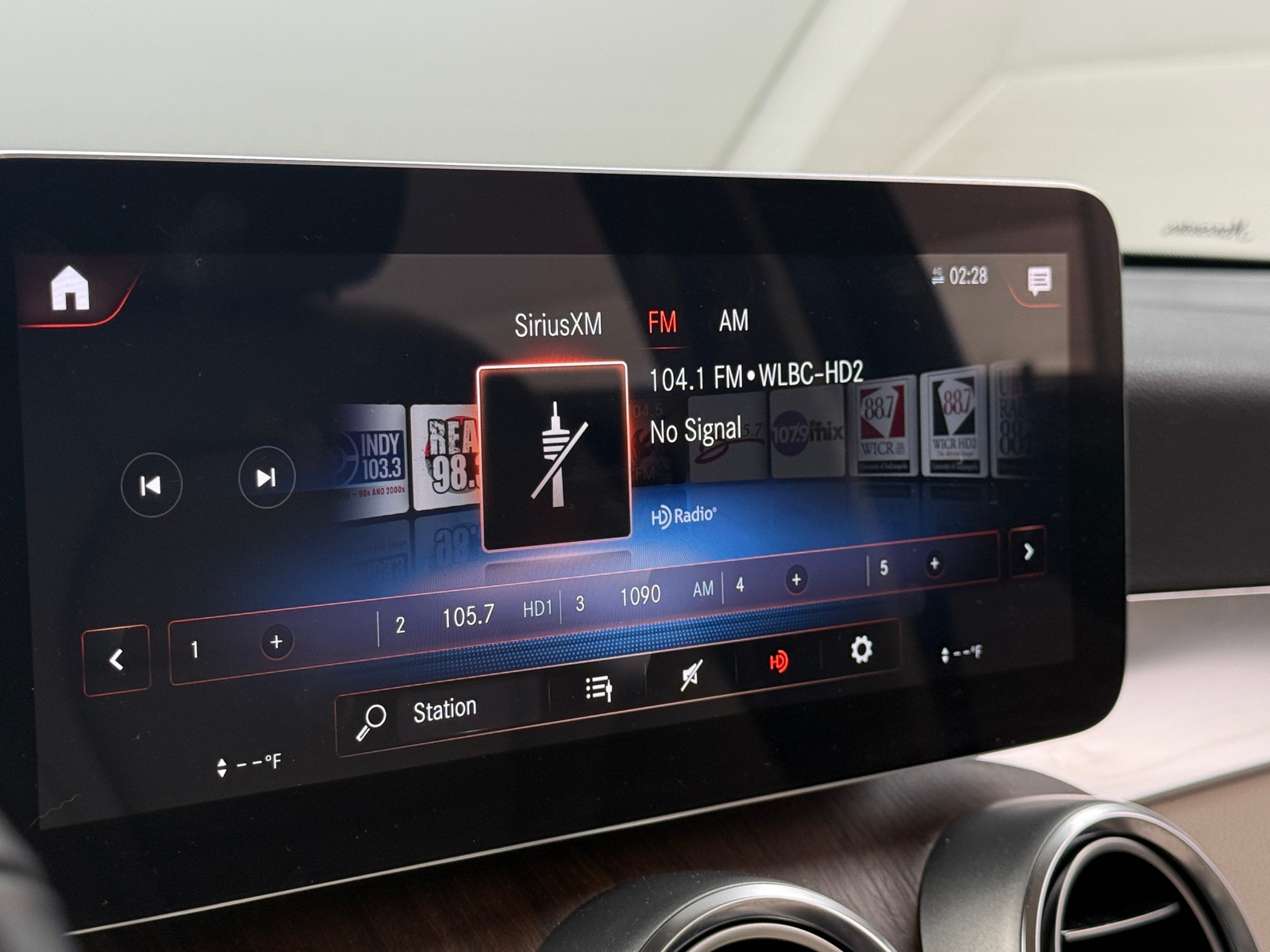 Thumbnail: 2022 Mercedes-Benz GLC - 3