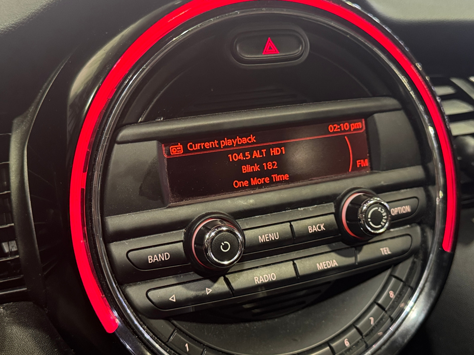 Thumbnail: 2015 MINI Cooper Hardtop - 3