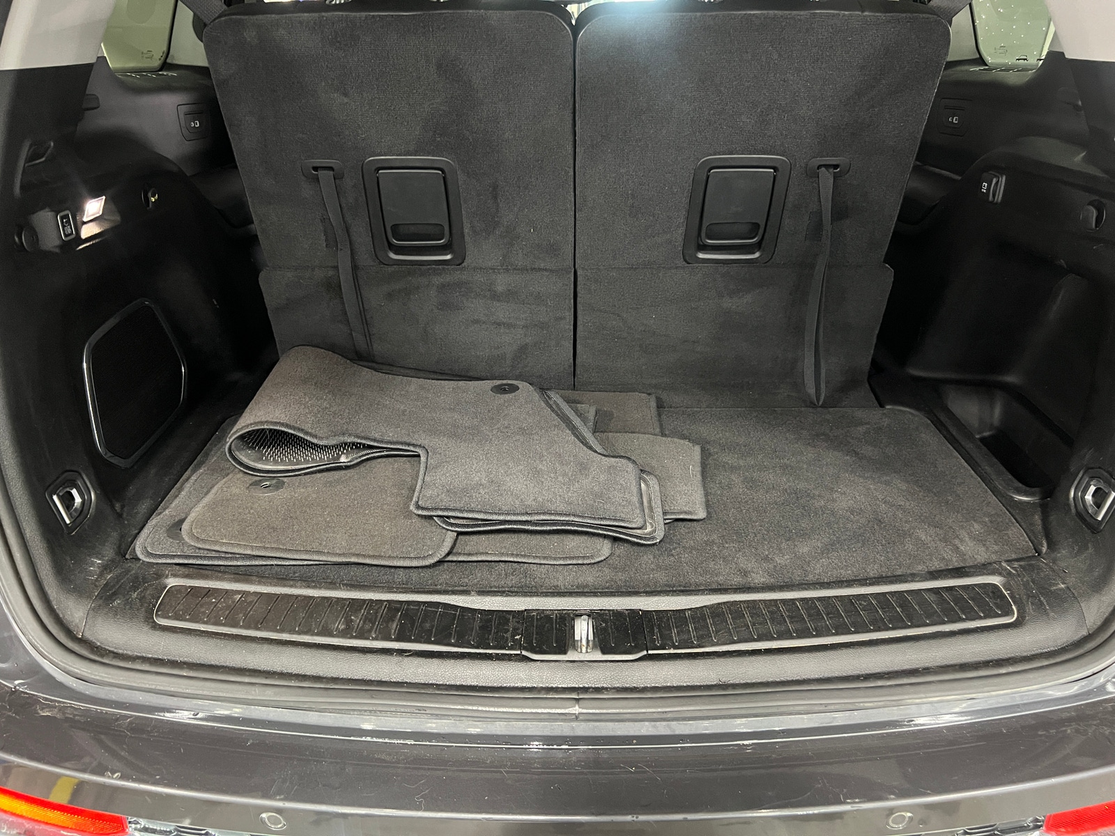 Thumbnail: 2022 Jeep Grand Cherokee L - 6