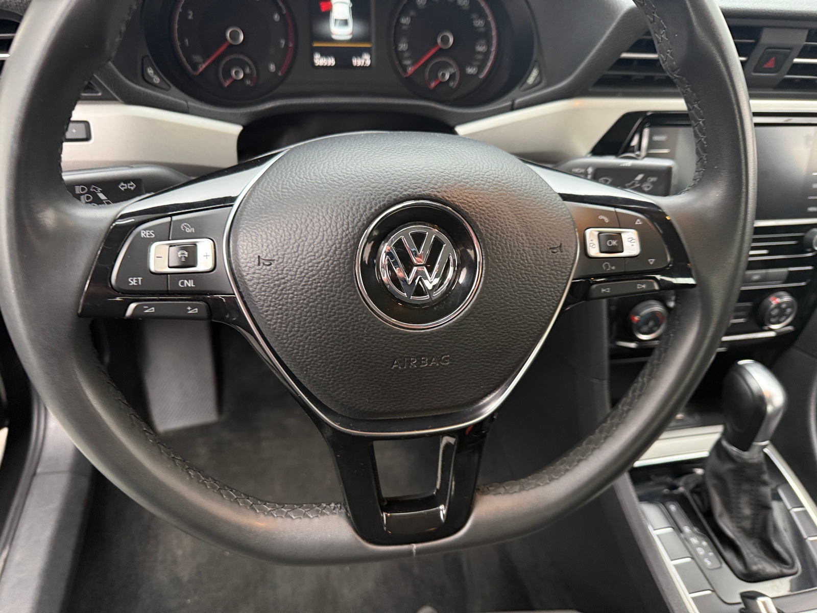 Thumbnail: 2021 Volkswagen Passat - 5