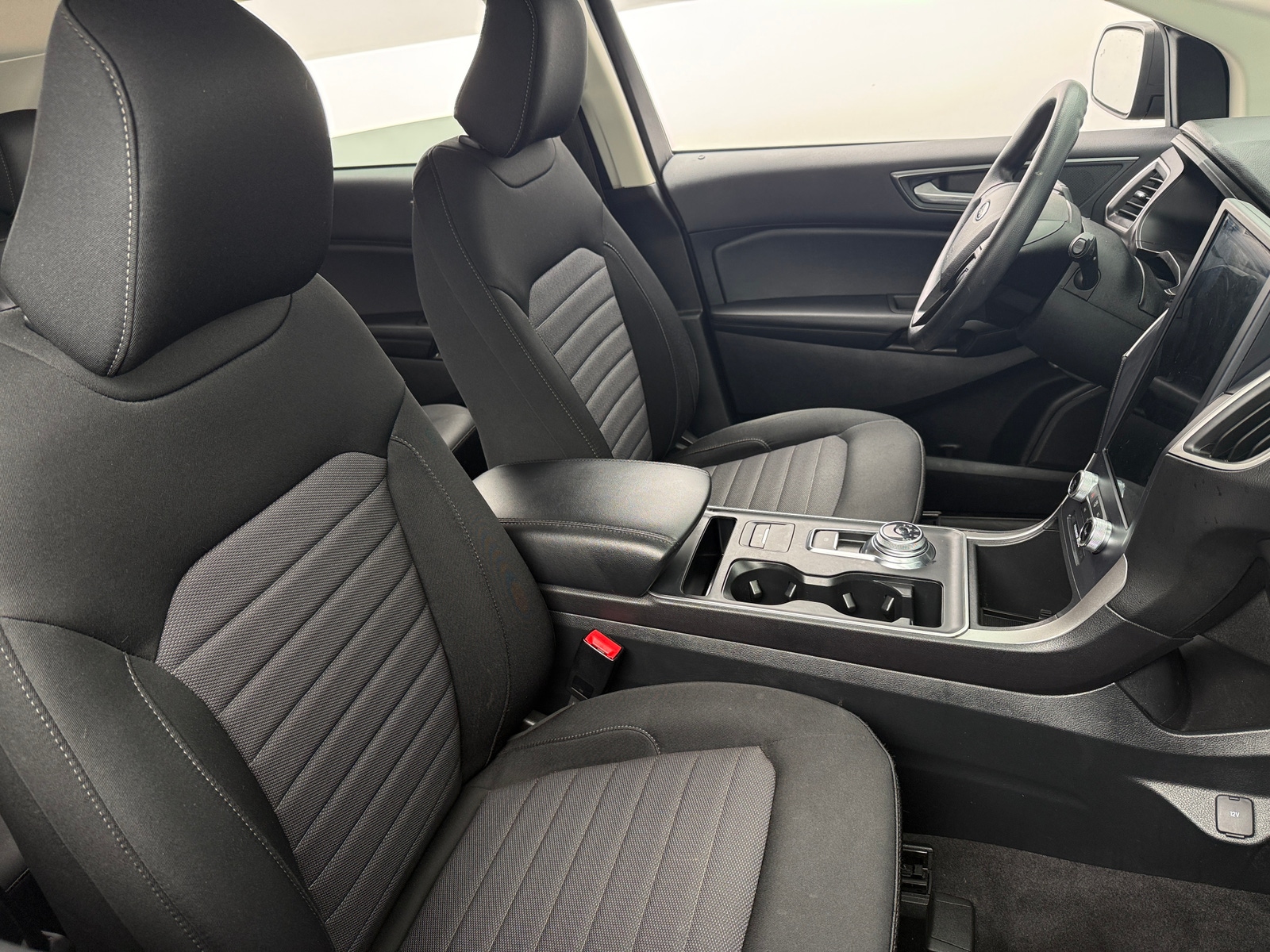 Thumbnail: 2022 Ford Edge - 2