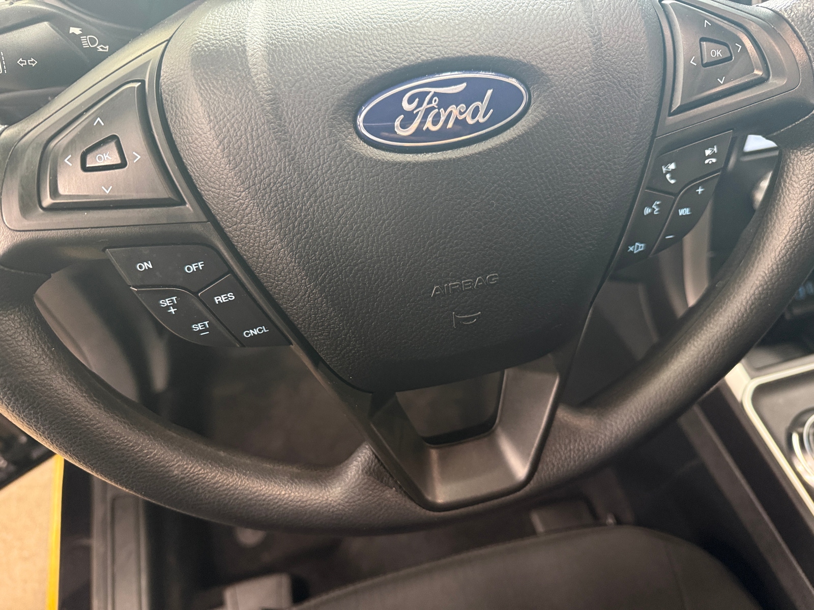 Thumbnail: 2022 Ford Edge - 5