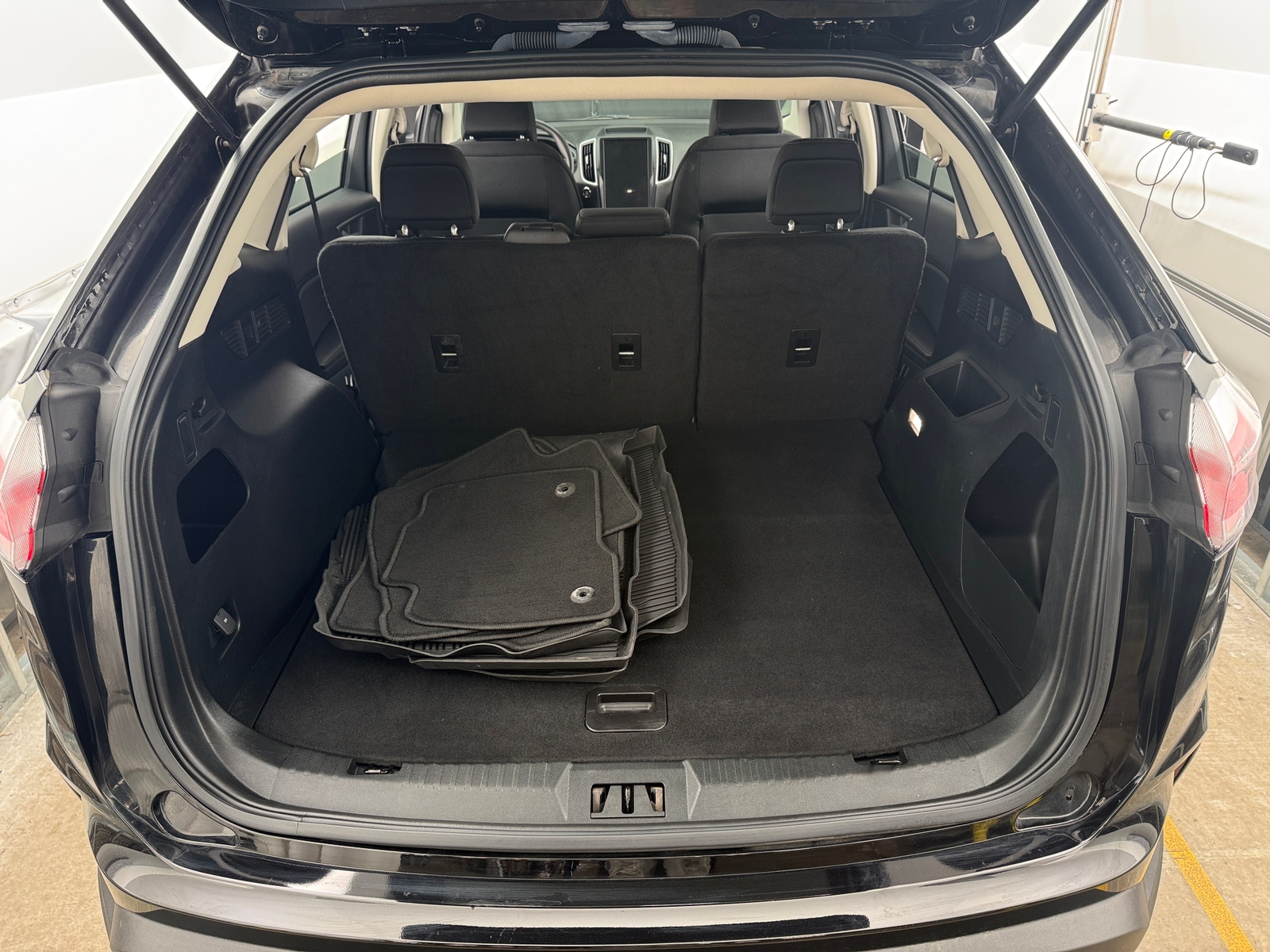 Thumbnail: 2022 Ford Edge - 7