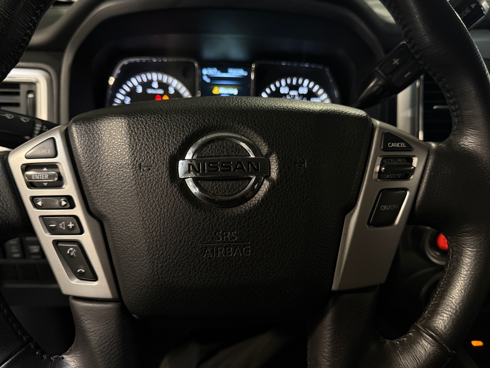 Thumbnail: 2018 Nissan Titan - 5