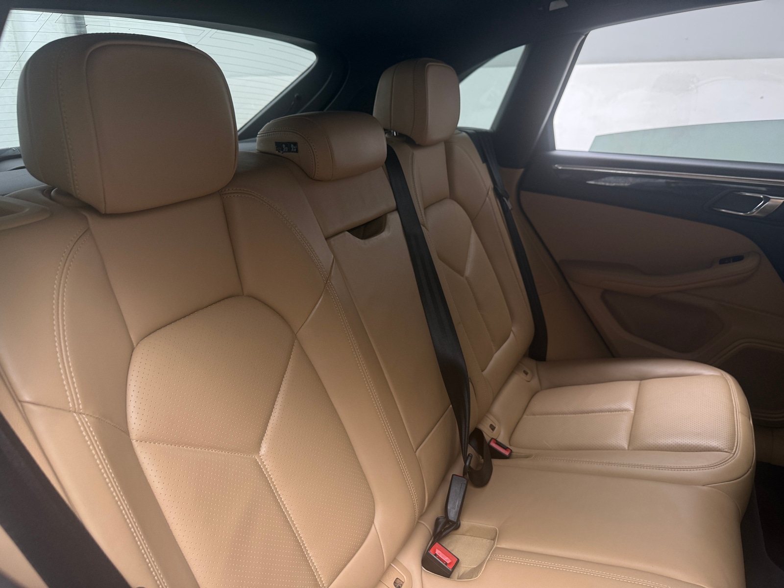 Thumbnail: 2016 Porsche Macan - 5