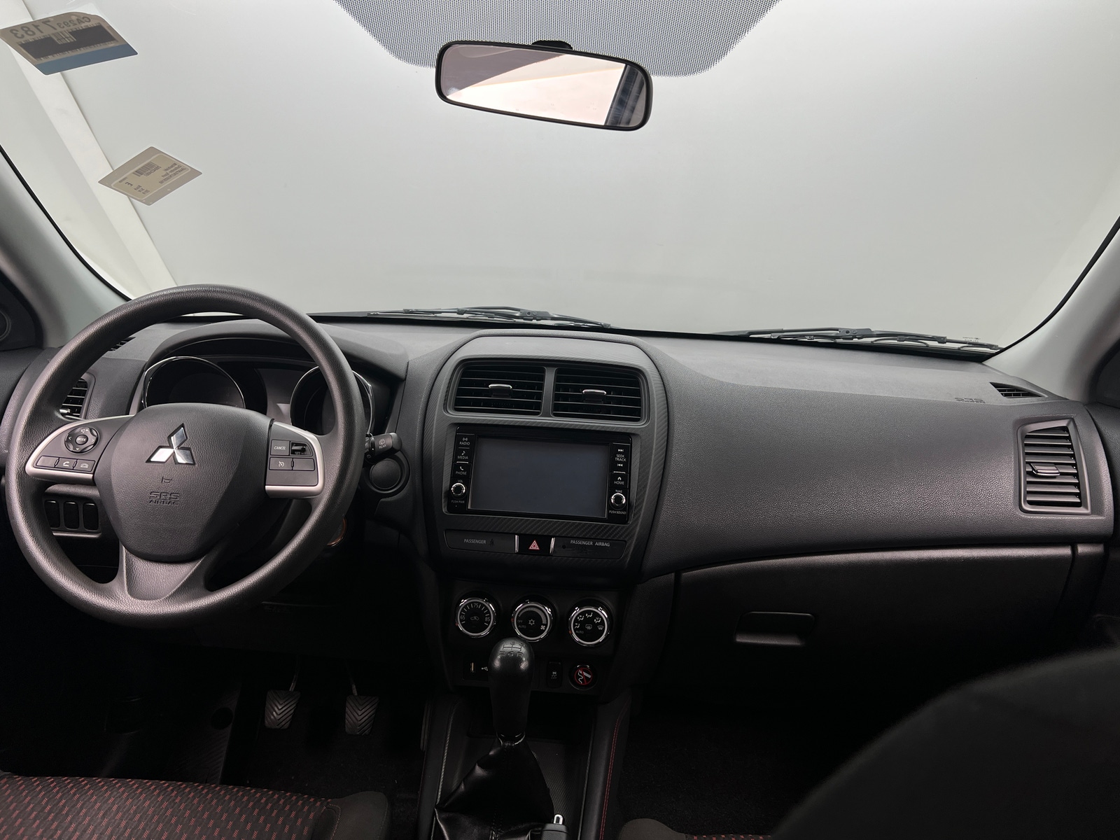 Thumbnail: 2019 Mitsubishi Outlander Sport - 3